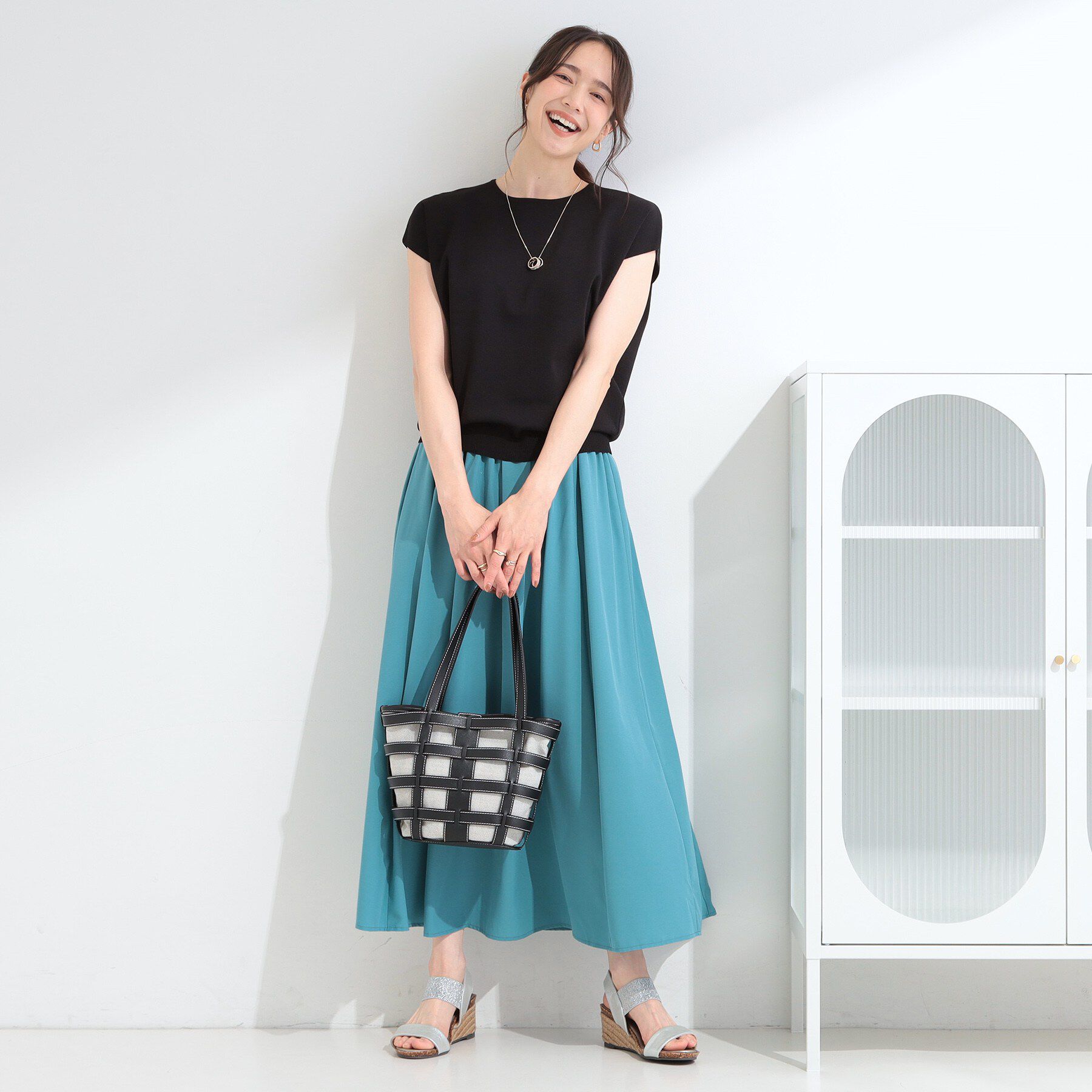 SHOO･LA･RUE「【ひんやり/洗濯機可/S-LL】インせず着られる 大人シンプルサマーニット」|ニット・セーター|