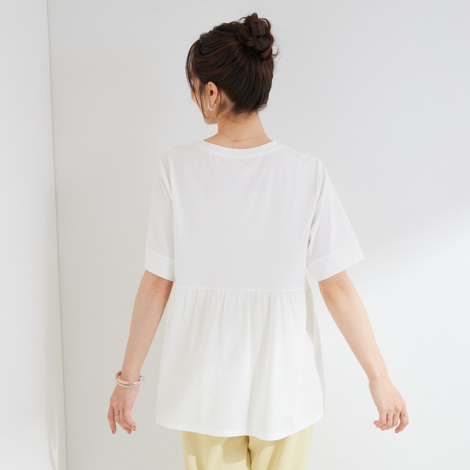 SHOO･LA･RUE「【ひんやり/UV/体型カバー】インせず着られる サイドギャザー切替トップス」|Tシャツ・カットソー|