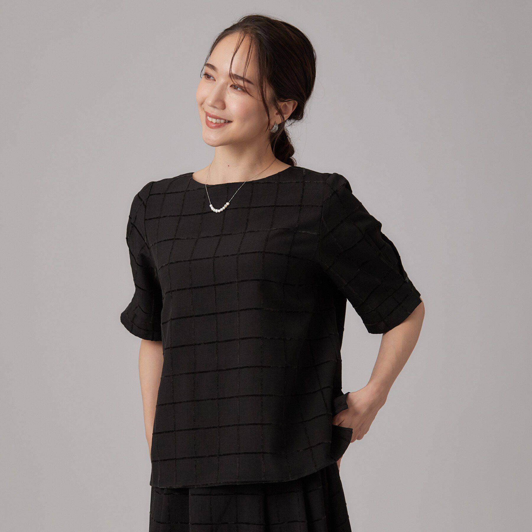 SHOO･LA･RUE「【セットアップ可/S-LL】モールチェックで上品に タックスリーブ ブラウス」|シャツ・ブラウス|