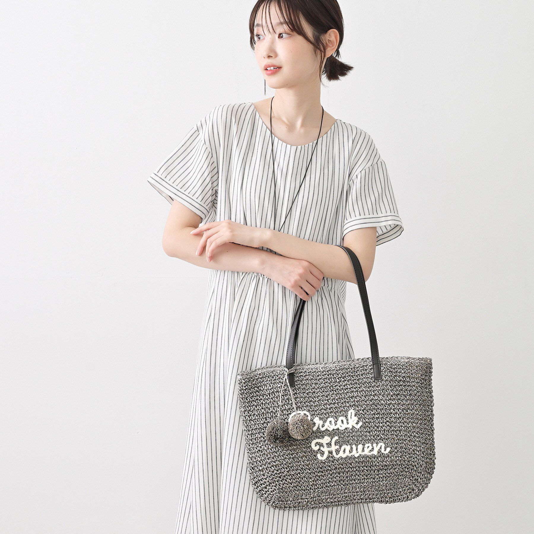 Dessin「【A4収納可】ロゴ刺繍ポンポンチャーム付きペーパーメッシュトート」|トートバッグ|