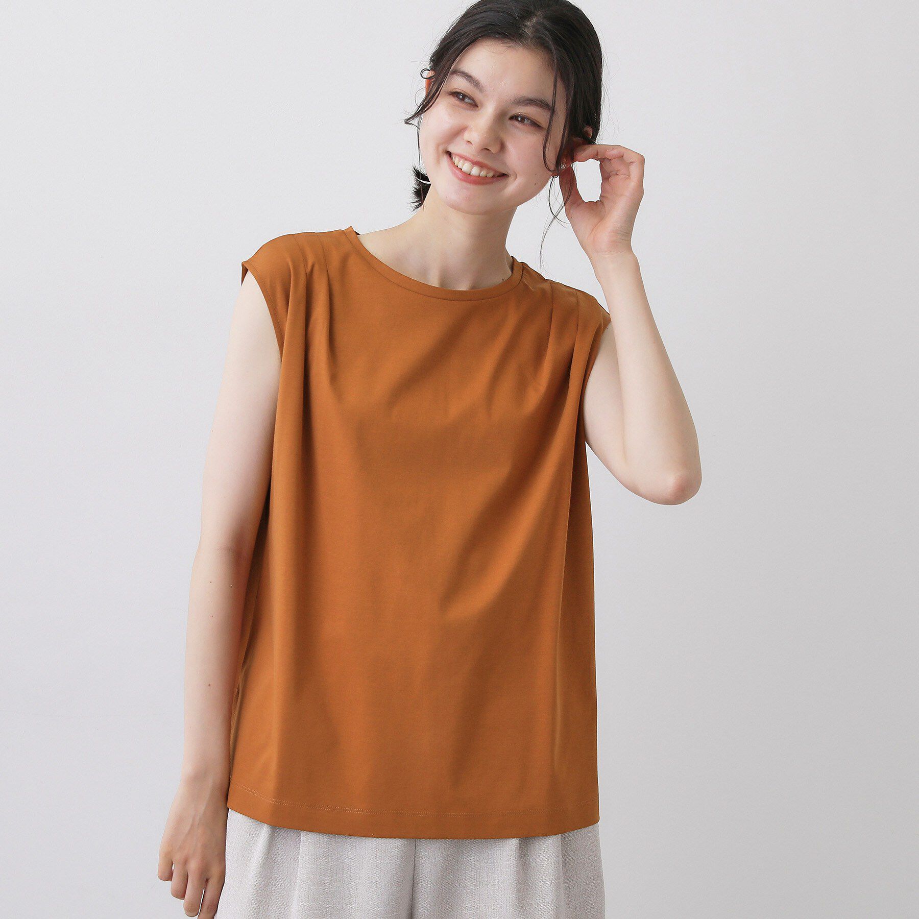 Dessin「【接触冷感/UVカット】美光沢ノースリーブカットソー」|Tシャツ・カットソー|