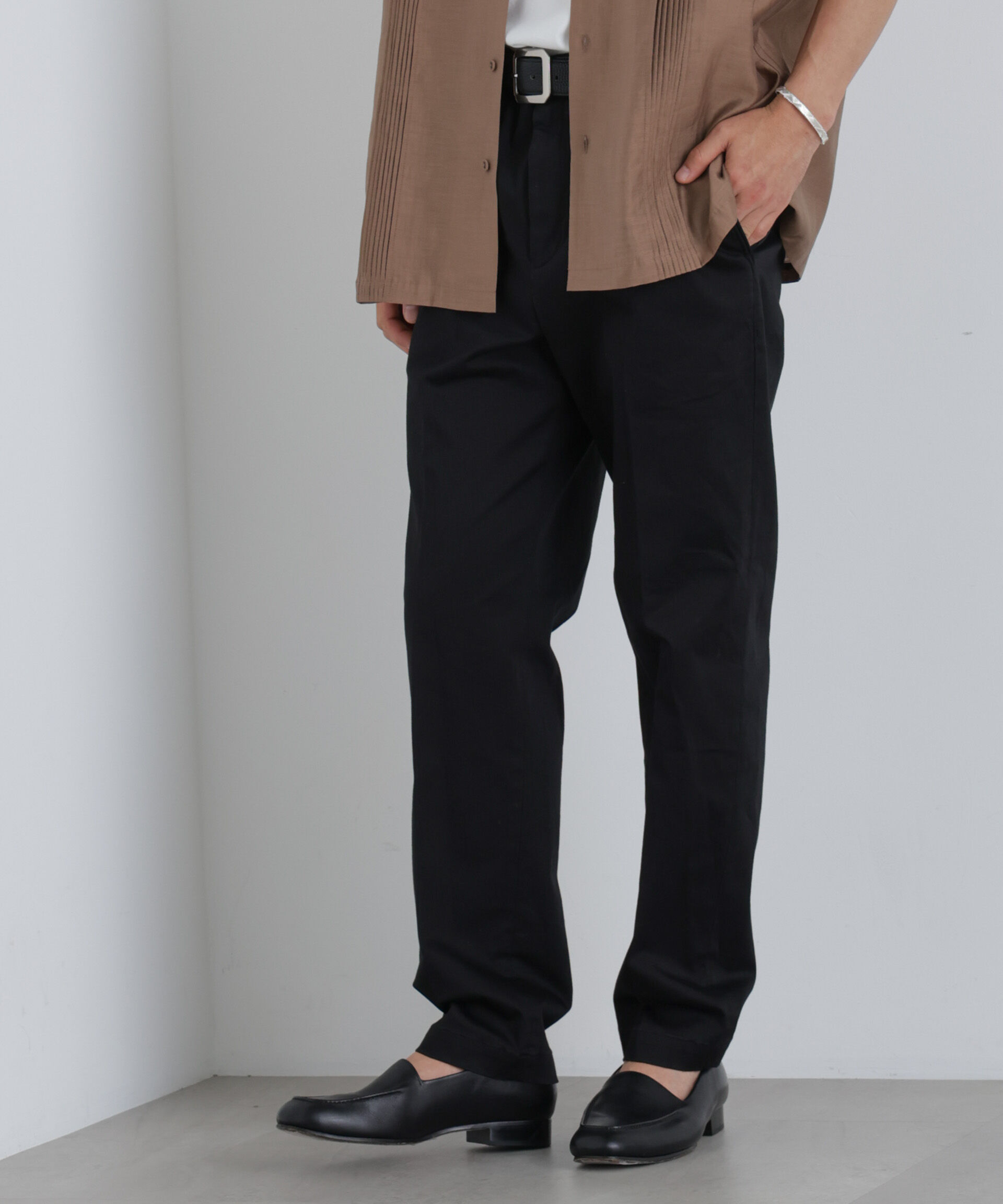 NANO universe「NewOnTrousers フェードサテンSlim テーパー」|チノ|