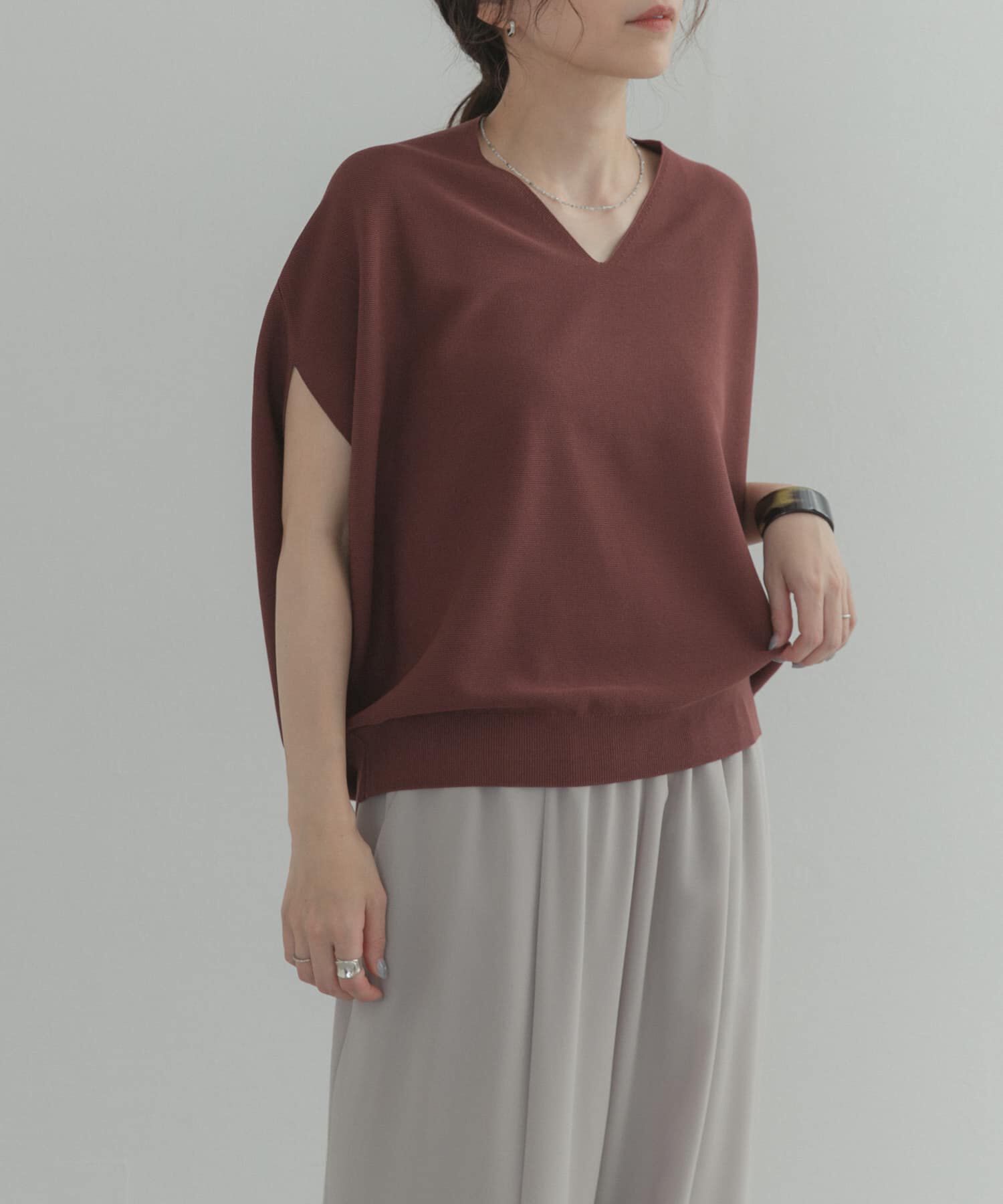 URBAN RESEARCH DOORS「『WEB限定』Vネックコクーンニット」|ベスト・ジレ|