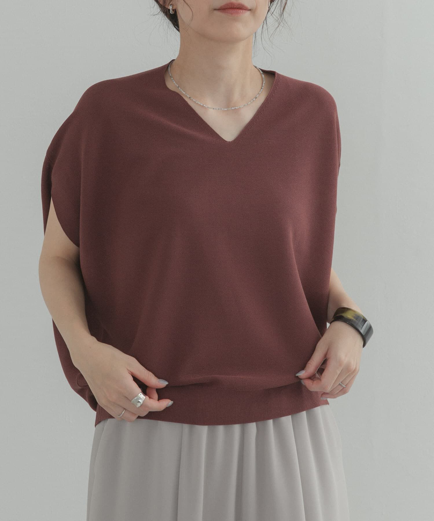 URBAN RESEARCH DOORS「『WEB限定』Vネックコクーンニット」|ベスト・ジレ|