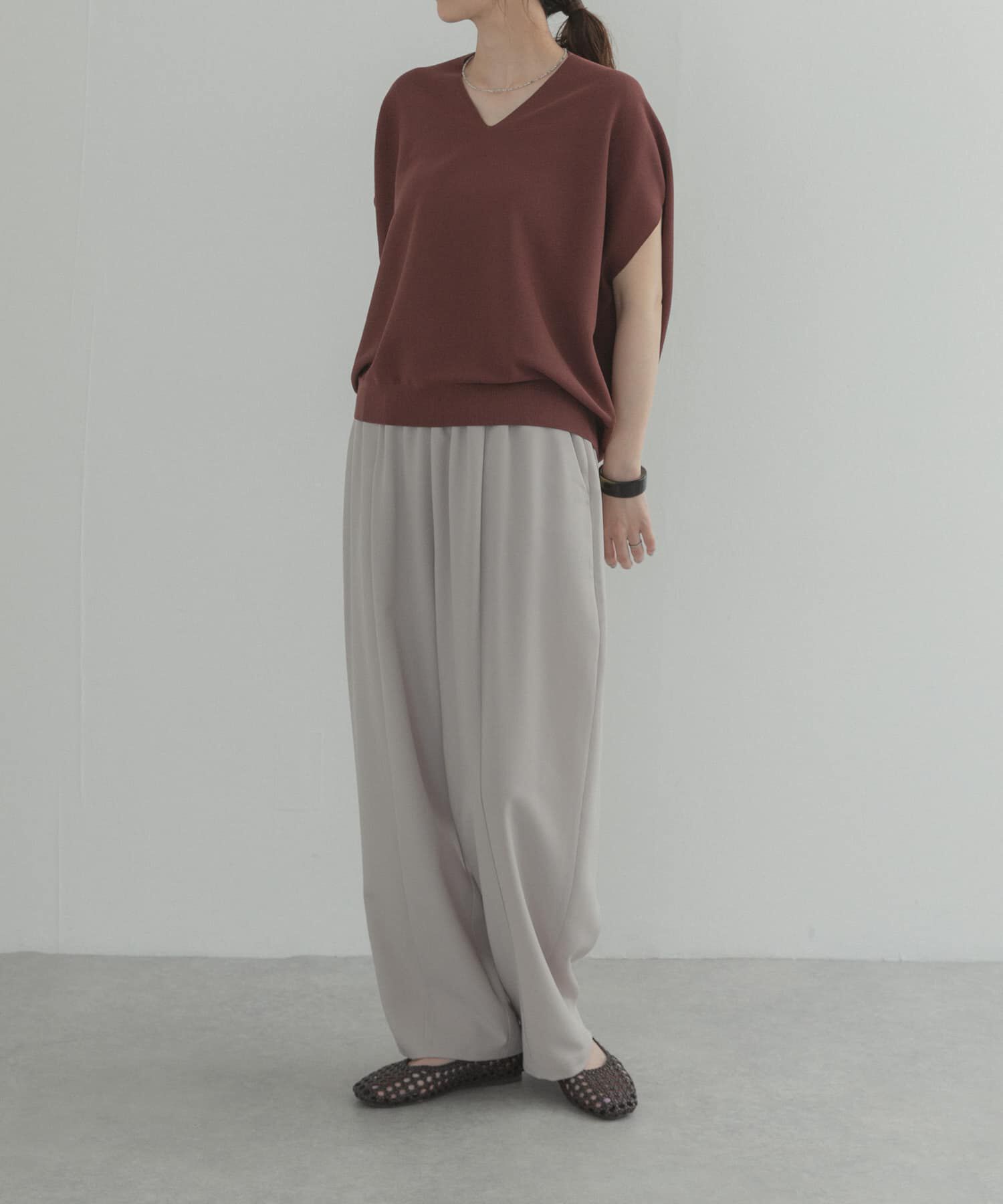 URBAN RESEARCH DOORS「『WEB限定』Vネックコクーンニット」|ベスト・ジレ|