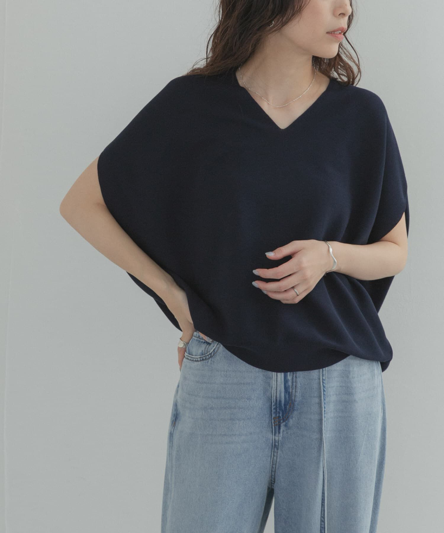 URBAN RESEARCH DOORS「『WEB限定』Vネックコクーンニット」|ベスト・ジレ|