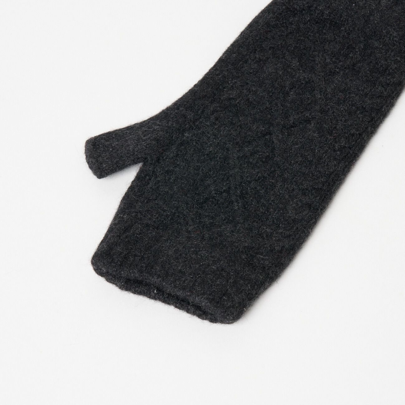  「WILLIAM BRUNTON ARAN WRIST WARMER」|手袋|