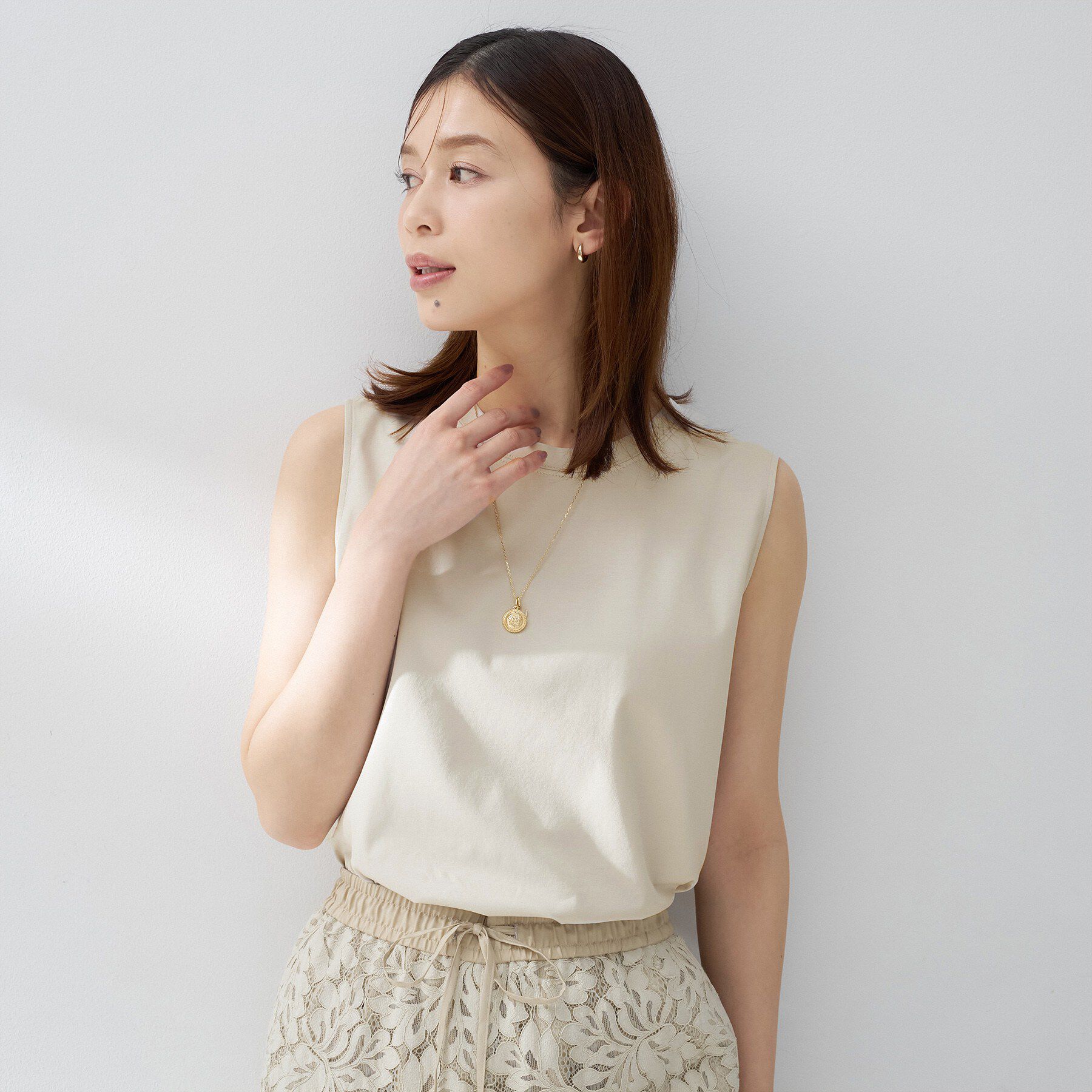 UNTITLED「【UV/接触冷感/消臭/抗菌防臭】ベーシックフレンチスリーブプルオーバー」|Tシャツ・カットソー|グレージュ(050)