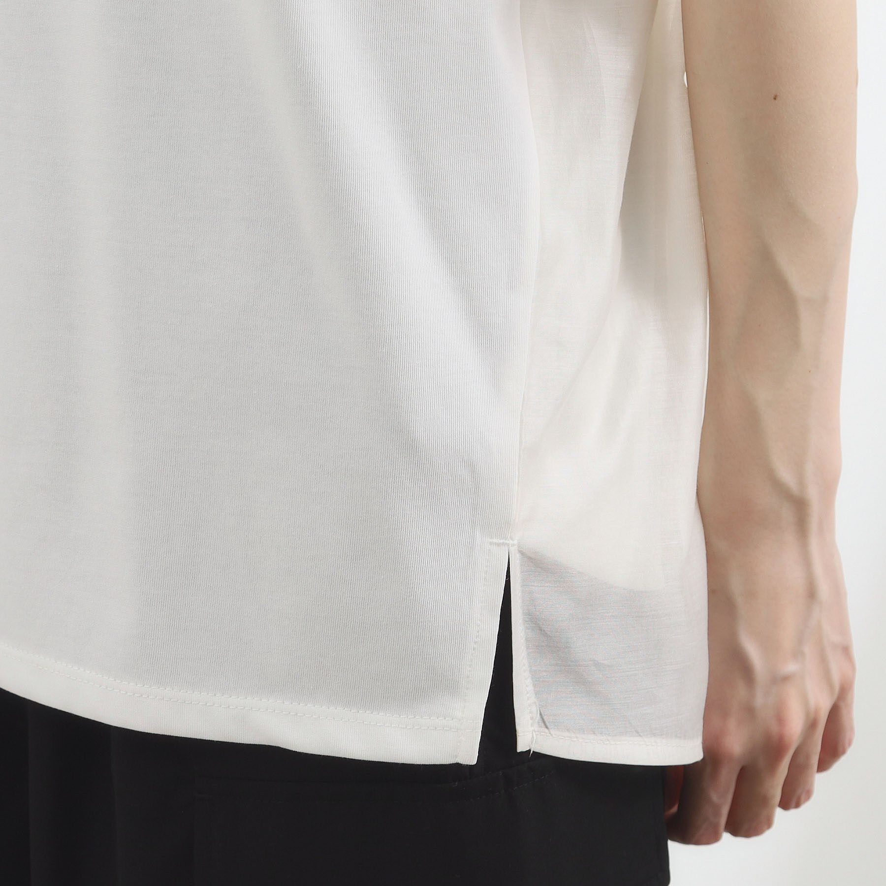 grove「【貴島明日香さん着用/UVカット】体型カバー叶う、バックプリーツTシャツ」|Tシャツ・カットソー|