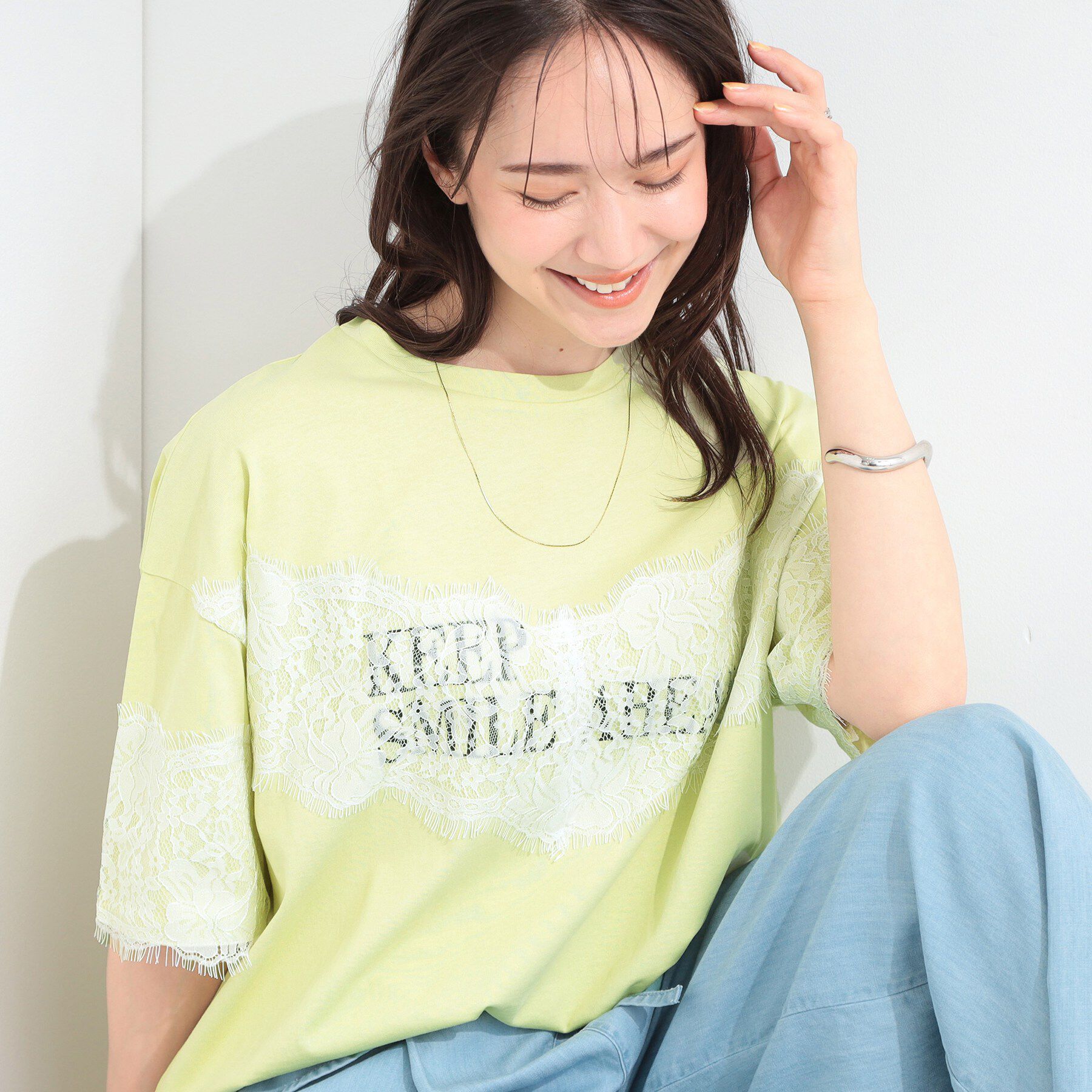 SHOO･LA･RUE「【ひんやり/洗濯機可】レースデザインでこなれ見え ロゴプリントTシャツ」|Tシャツ・カットソー|グリーン(025)