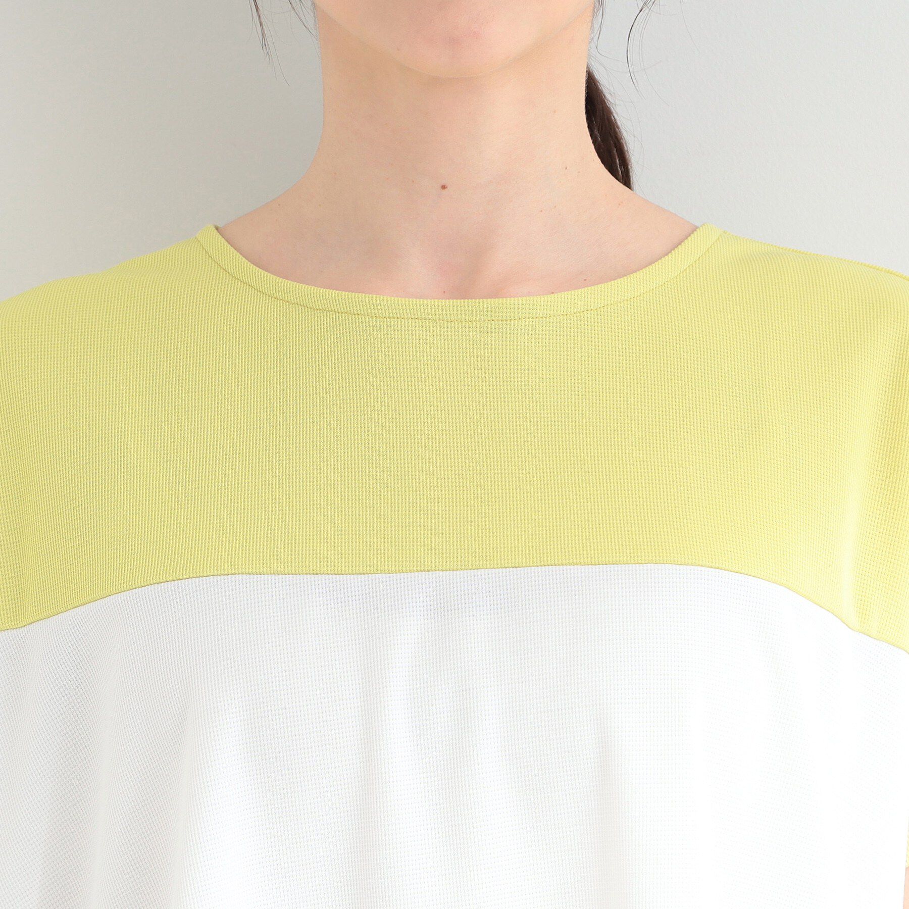SHOO･LA･RUE「【S-LL/洗濯機可/体型カバー】インせず着られる 異素材ブロッキング ドルマンＴシャツ」|Tシャツ・カットソー|