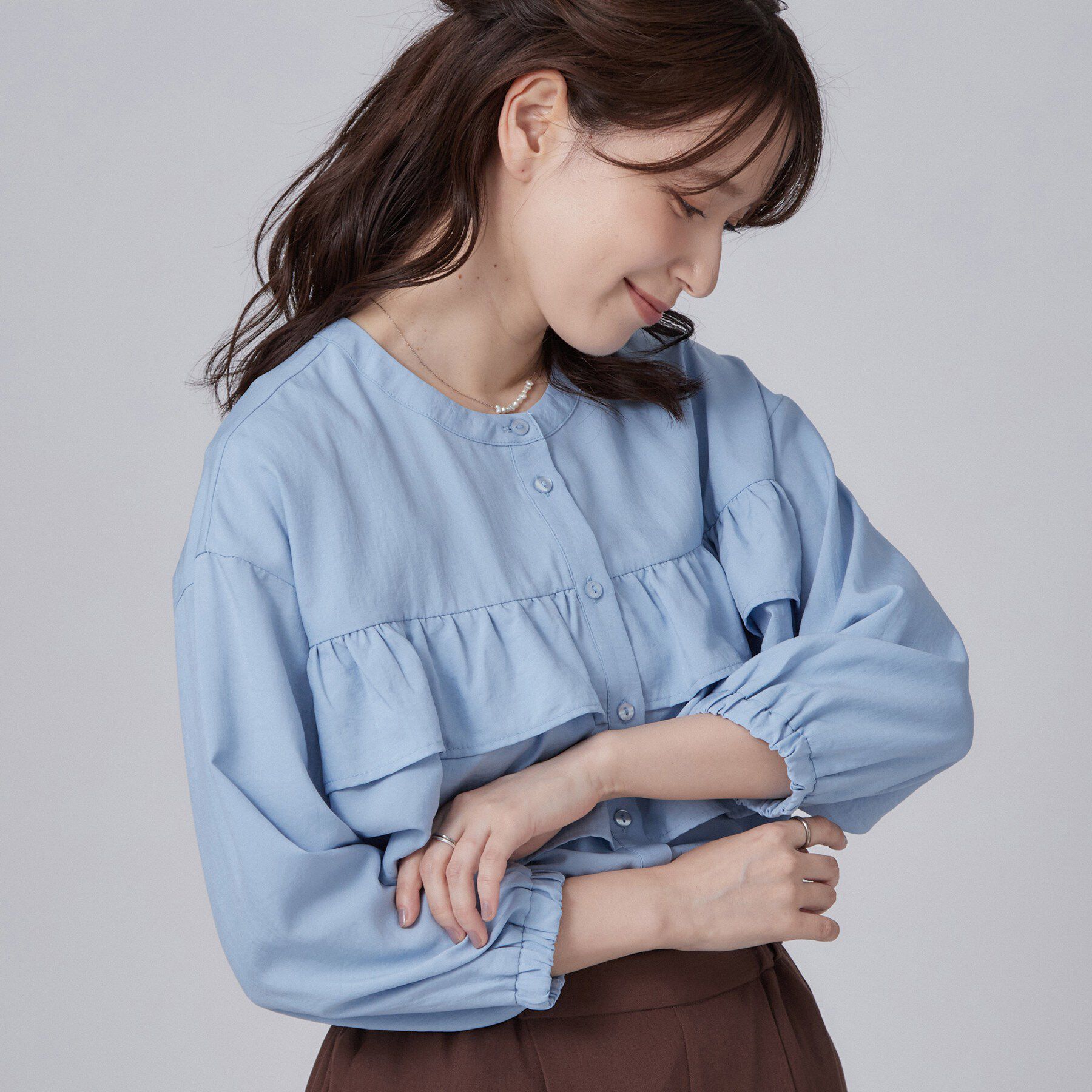 SHOO･LA･RUE「フロントティアードブラウス」|シャツ・ブラウス|ブルー(091)
