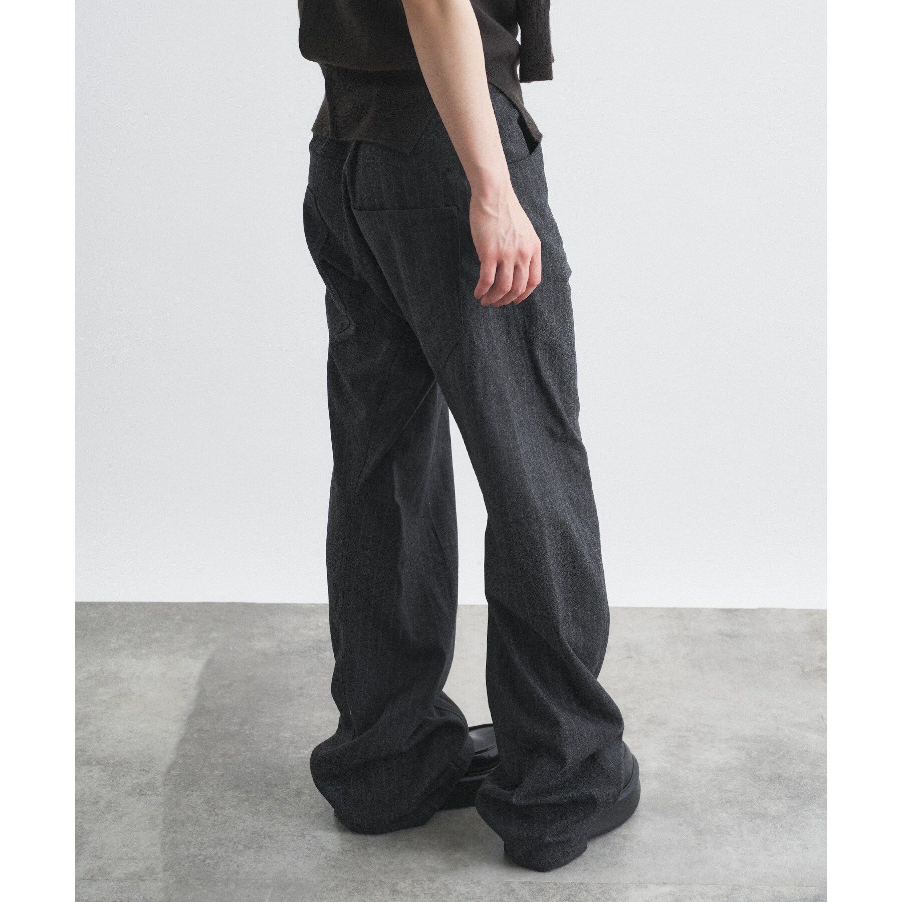 CODE A「SYSTEM｜TWISTED SEAM STRIPE  WOOL－BLEND TROUSERS」|その他|