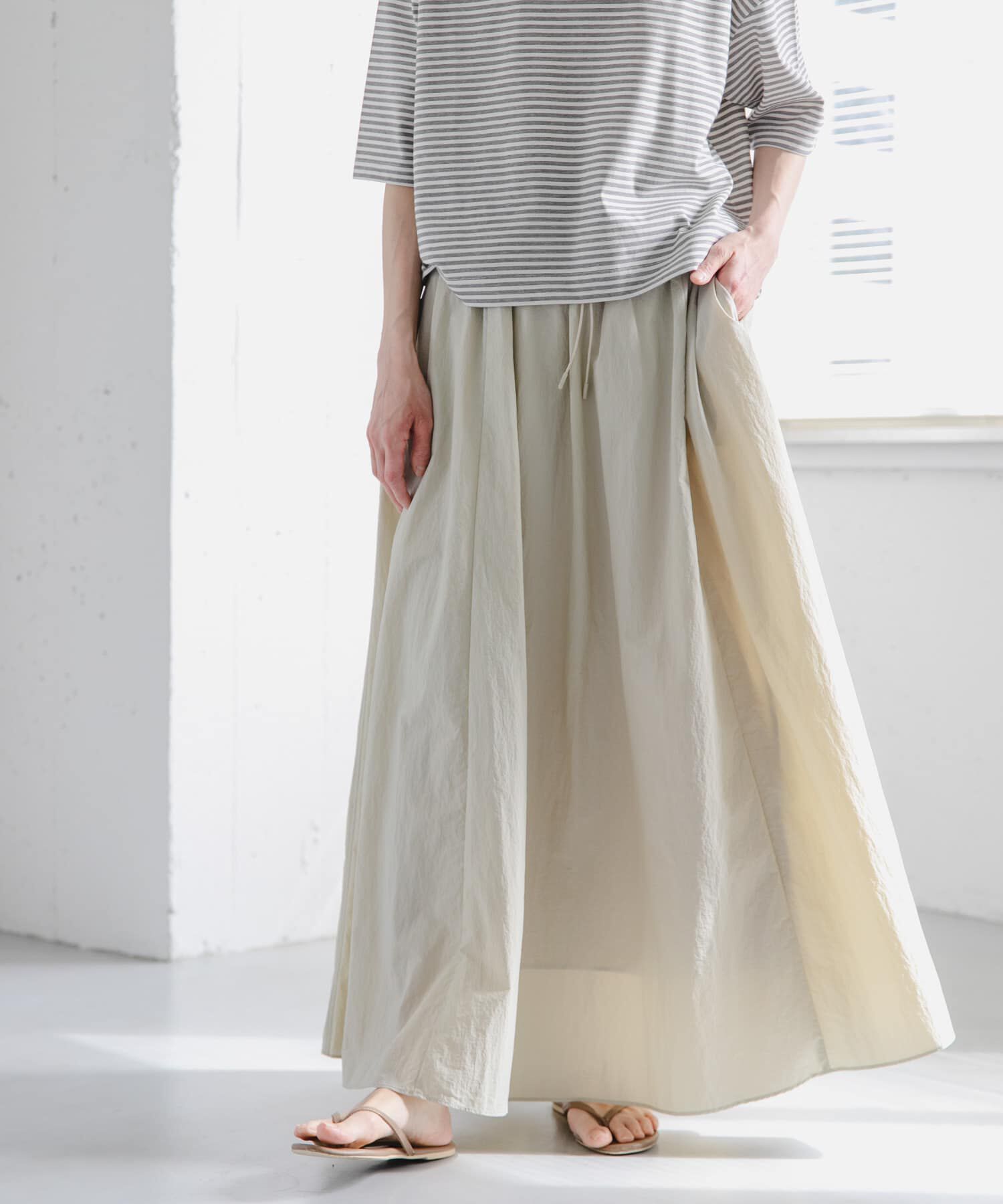 URBAN RESEARCH DOORS「FORK&SPOON　ナイロンギャザースカート」|スカート|ライトベージュ