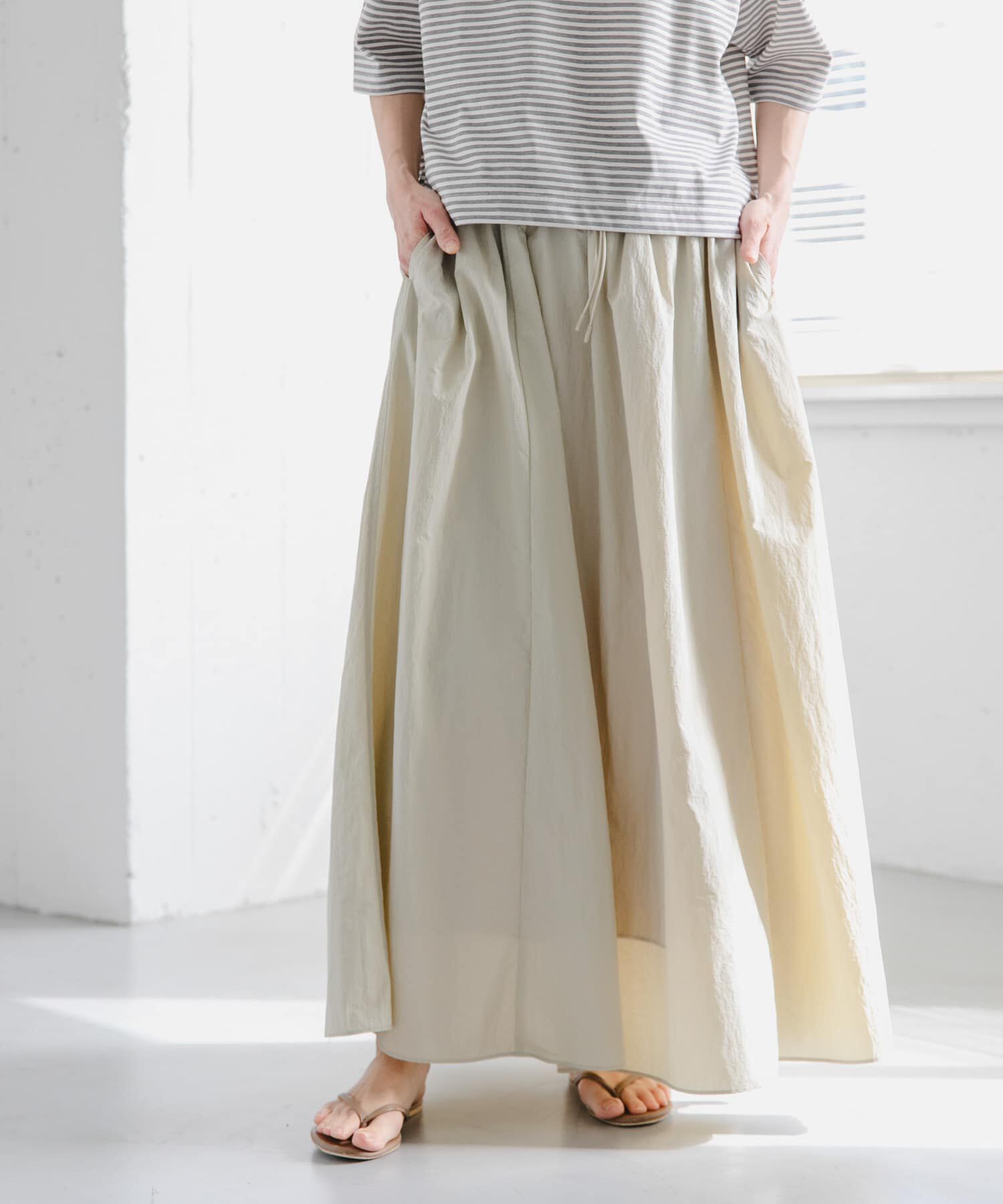 URBAN RESEARCH DOORS「FORK&SPOON　ナイロンギャザースカート」|スカート|