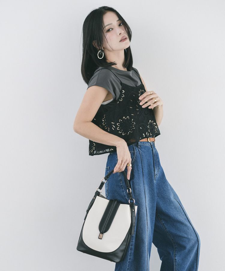 YECCA VECCA「【尾崎紗代子さん着用】ポーチインショルダーバッグ」|ショルダー・メッセンジャー|Black