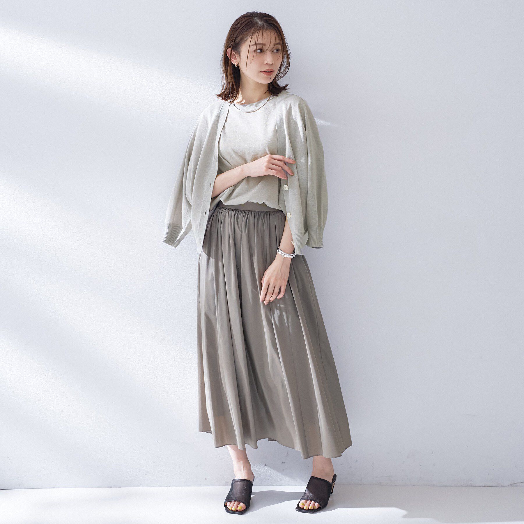 UNTITLED「【アンサンブル可/Tシャツ風/ゆったり】リラックスニットトップス」|ニット・セーター|