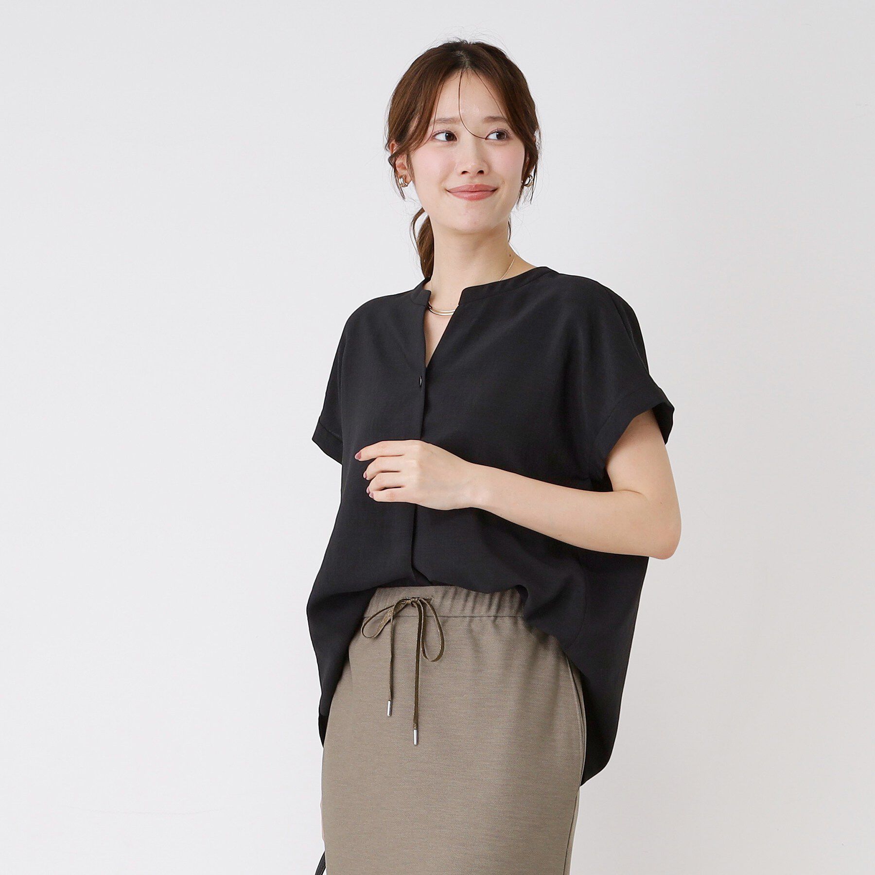 COUP DE CHANCE「【手洗い可／セットアップ可】キーネックブラウス」|シャツ・ブラウス|