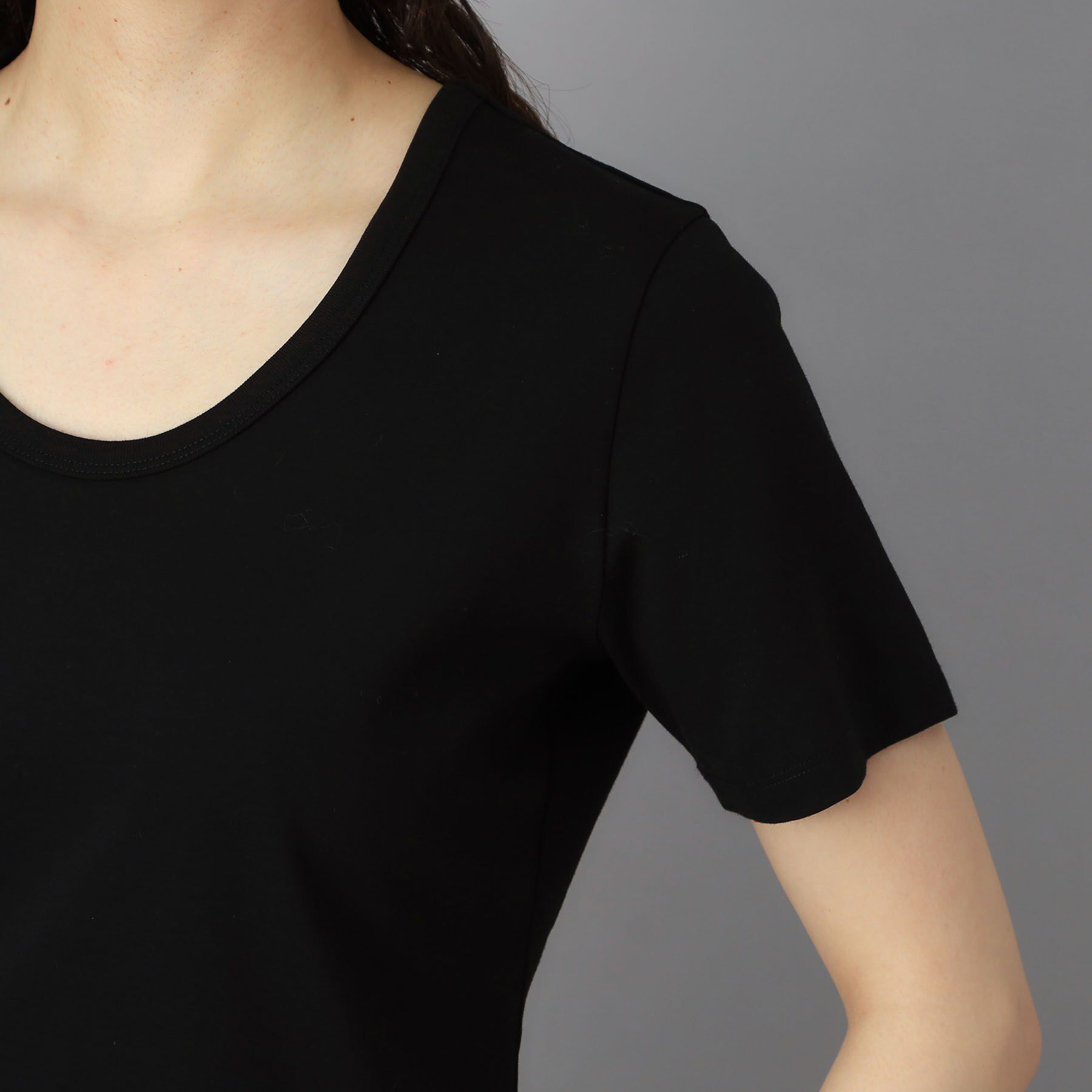 DRESSTERIOR「【接触冷感/抗菌防臭/UVカット】クールデオドラント UネックTシャツ」|Tシャツ・カットソー|