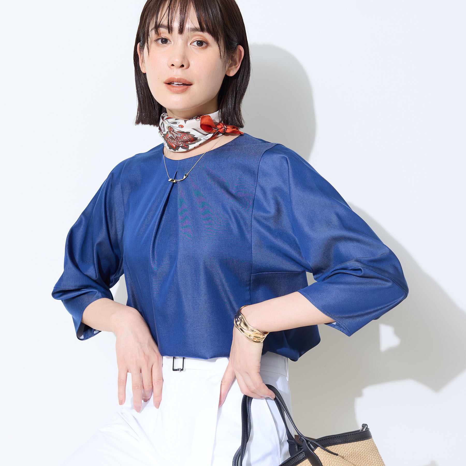 INDIVI「【洗える／UVケア／SETUP可能】デニムライク ランタン袖ブラウス」|シャツ・ブラウス|