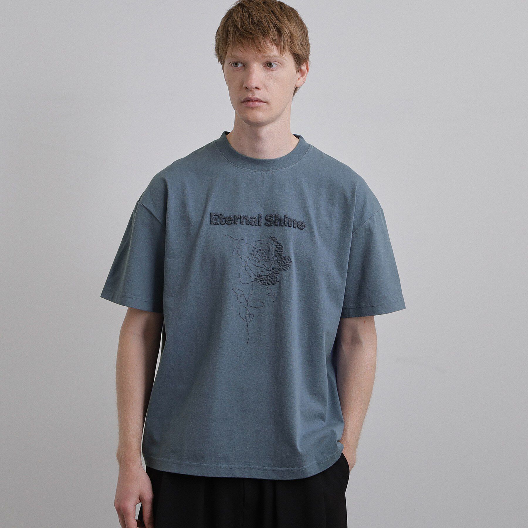 tk.TAKEO KIKUCHI「ロゴフラワー刺繍Tシャツ」|Tシャツ・カットソー|