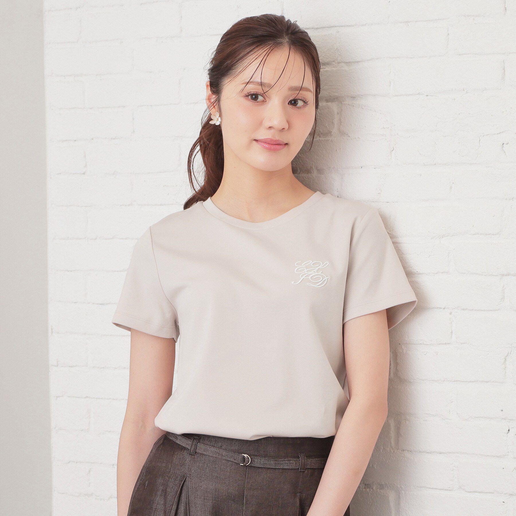 index「【接触冷感】エンブレムロゴ刺繍Tシャツ《UVケア／洗濯機OK》」|Tシャツ・カットソー|