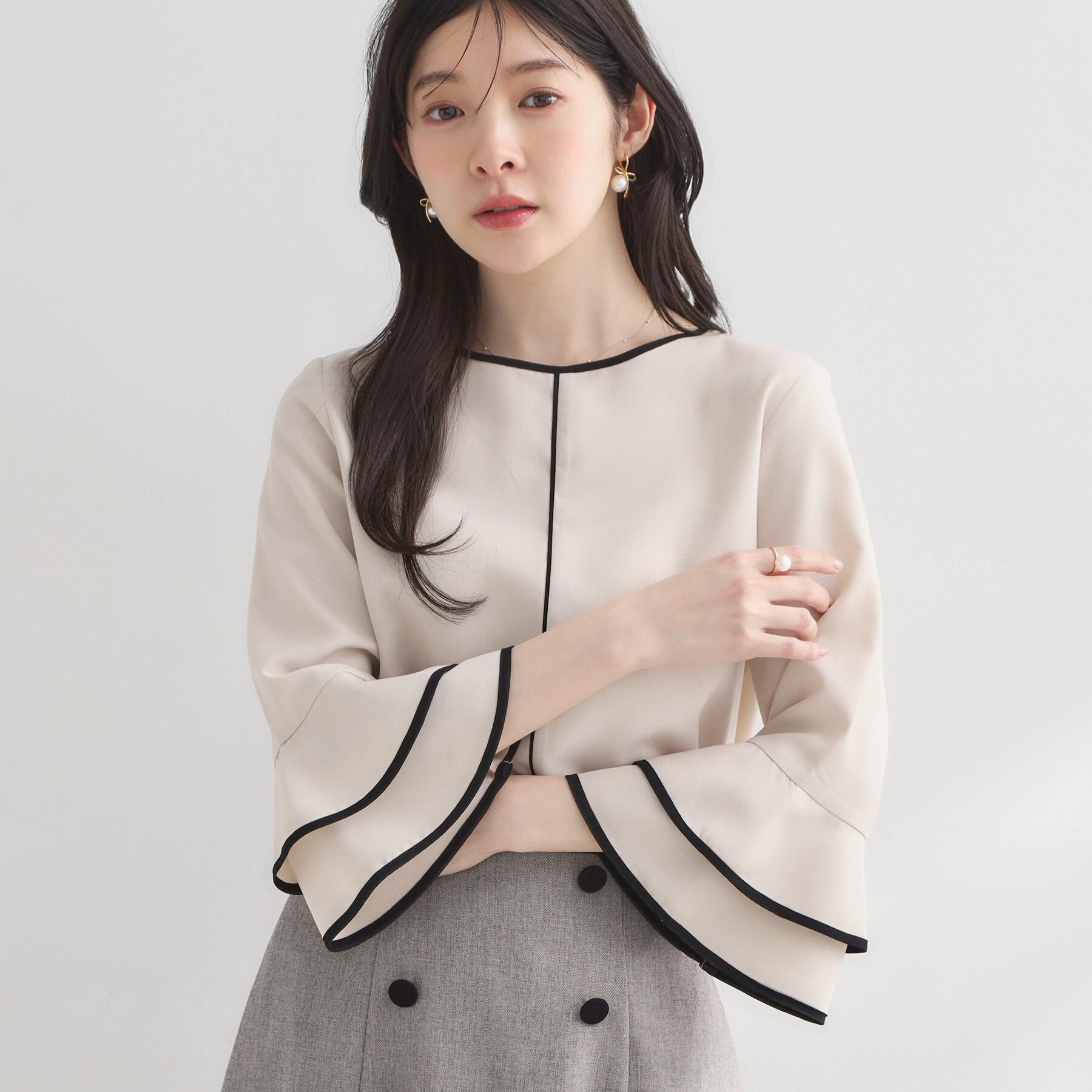 Couture broach「【イージーケア・接触冷感・吸水速乾】配色ラッフルブラウス」|シャツ・ブラウス|