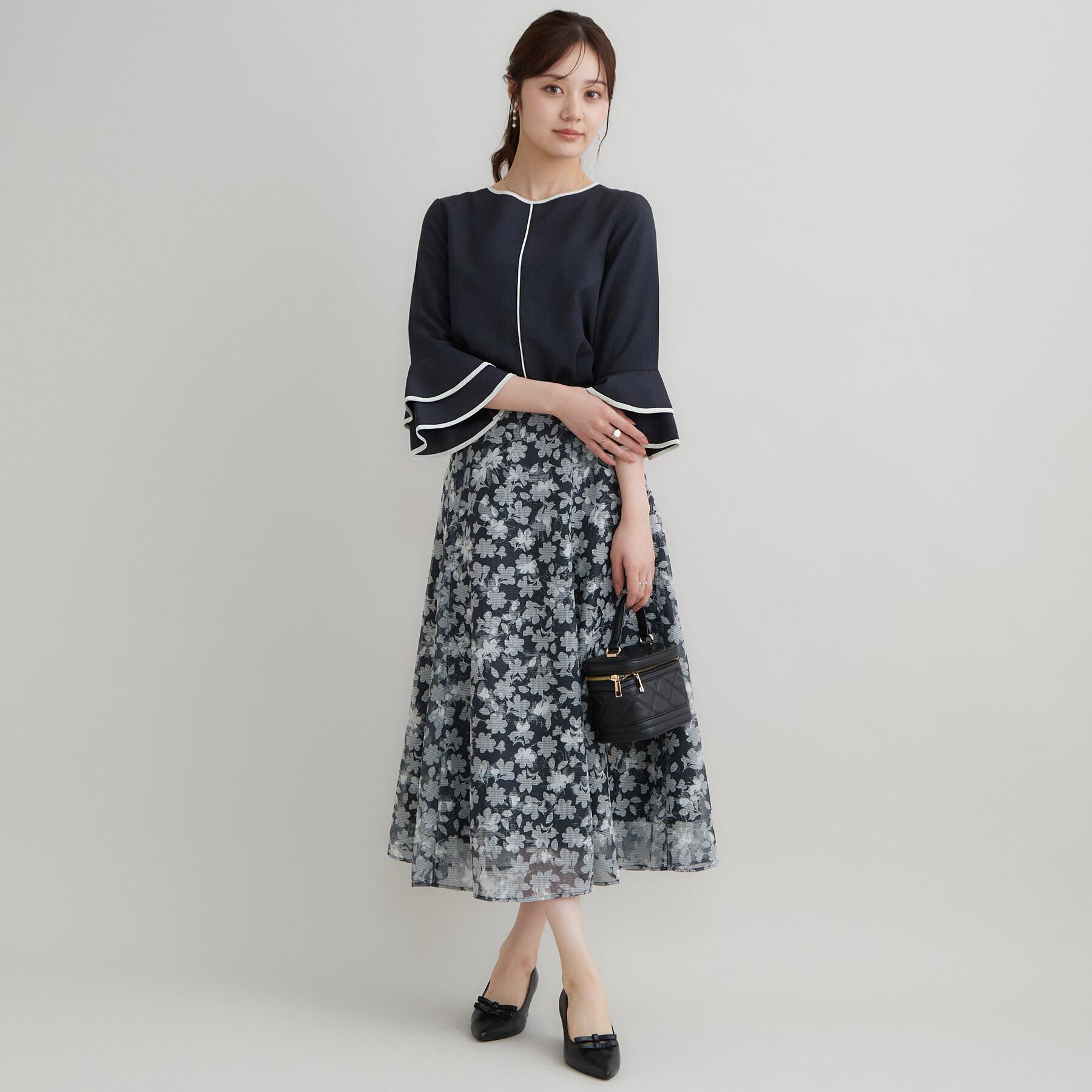 Couture broach「【イージーケア・接触冷感・吸水速乾】配色ラッフルブラウス」|シャツ・ブラウス|