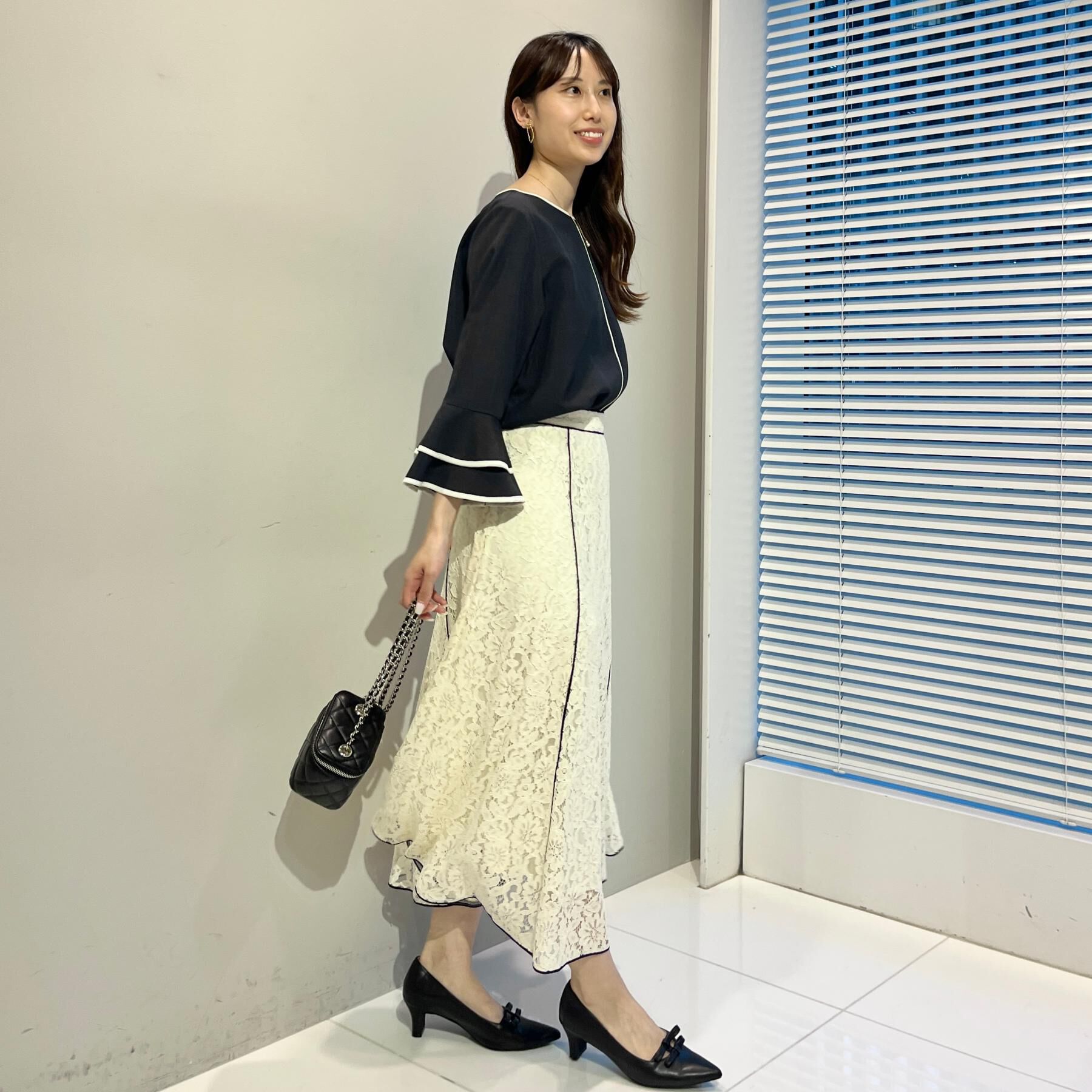 Couture broach「【イージーケア・接触冷感・吸水速乾】配色ラッフルブラウス」|シャツ・ブラウス|