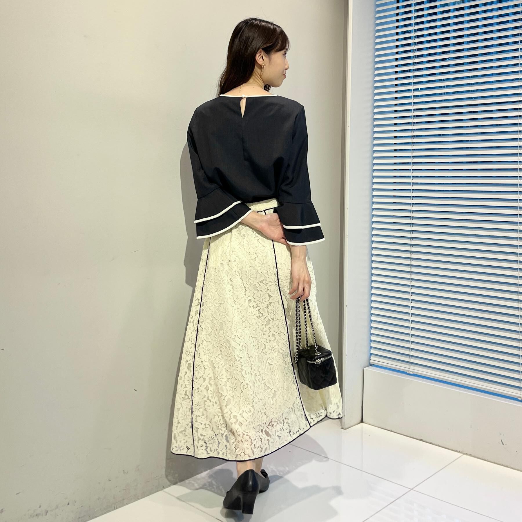 Couture broach「【イージーケア・接触冷感・吸水速乾】配色ラッフルブラウス」|シャツ・ブラウス|