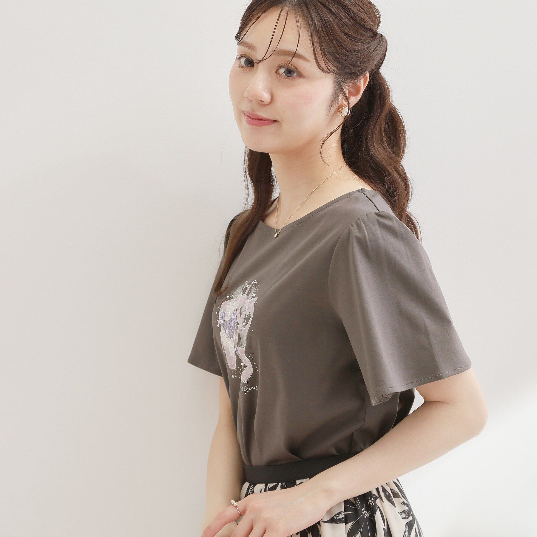Couture broach「【接触冷感・UVカット・洗える】トゥシューズプリントTシャツ」|Tシャツ・カットソー|