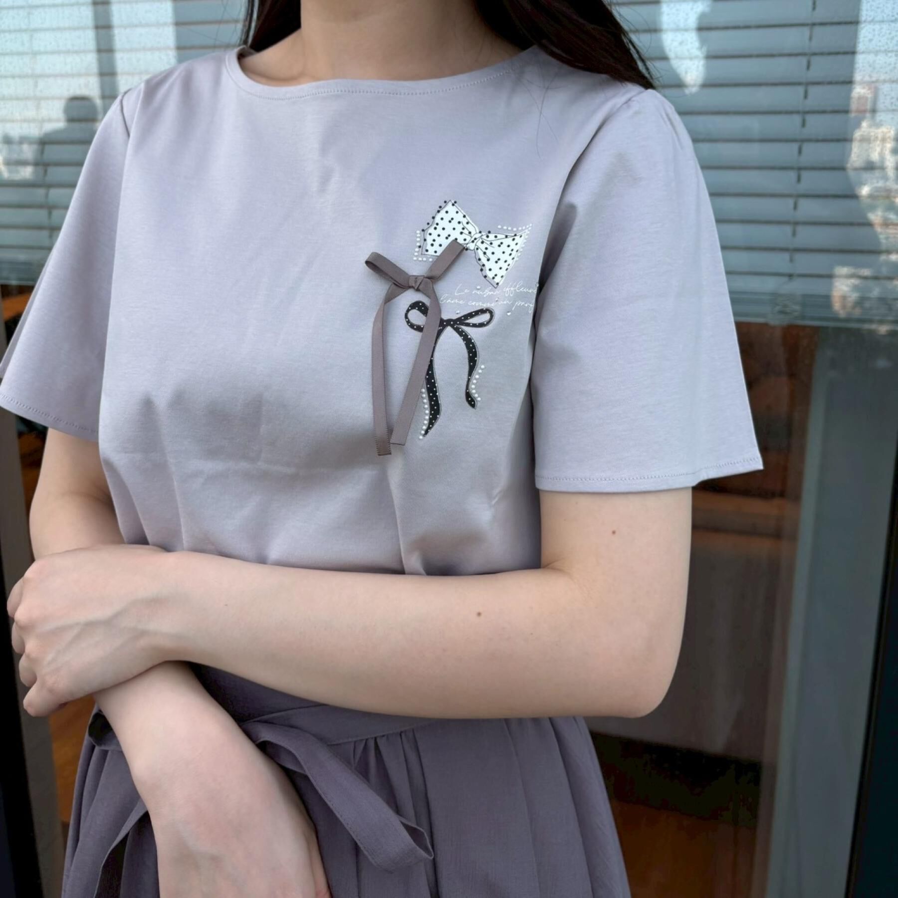Couture broach「【接触冷感・UVカット・洗える】リボンプリントTシャツ」|Tシャツ・カットソー|