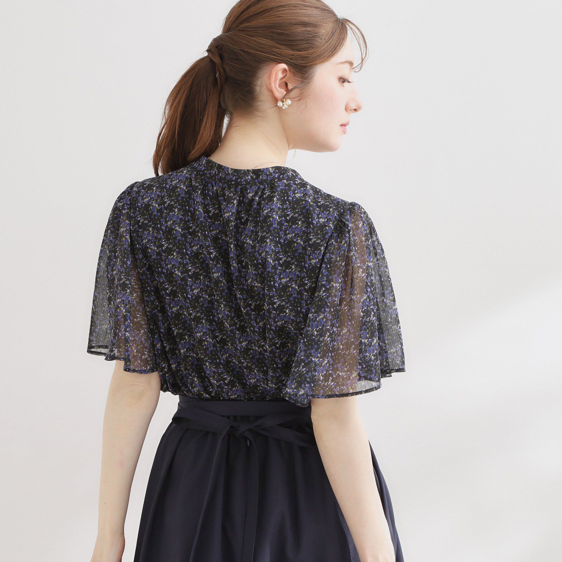 Couture broach「【洗える】リボンボウタイ 小花柄ブラウス」|シャツ・ブラウス|