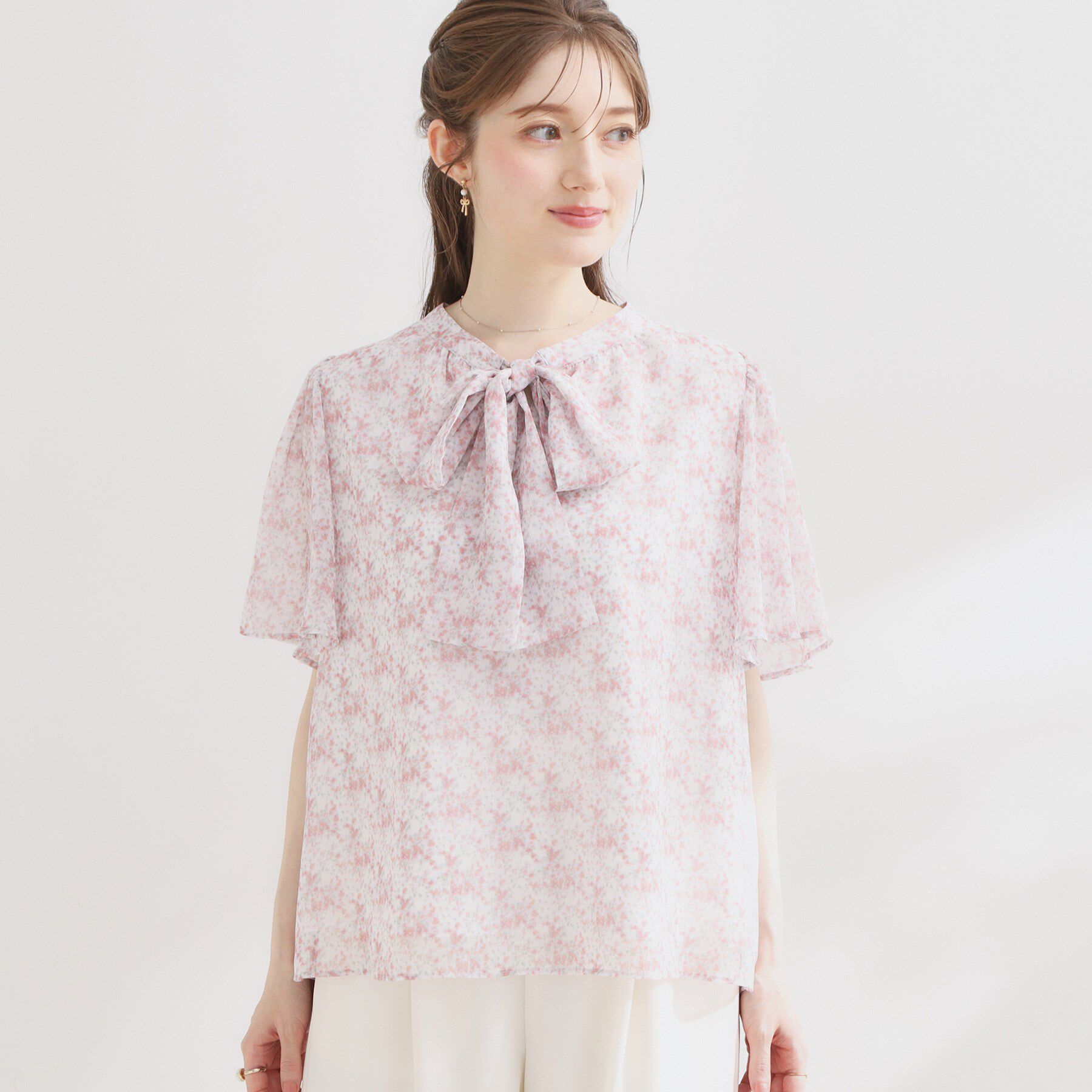 Couture broach「【洗える】リボンボウタイ 小花柄ブラウス」|シャツ・ブラウス|