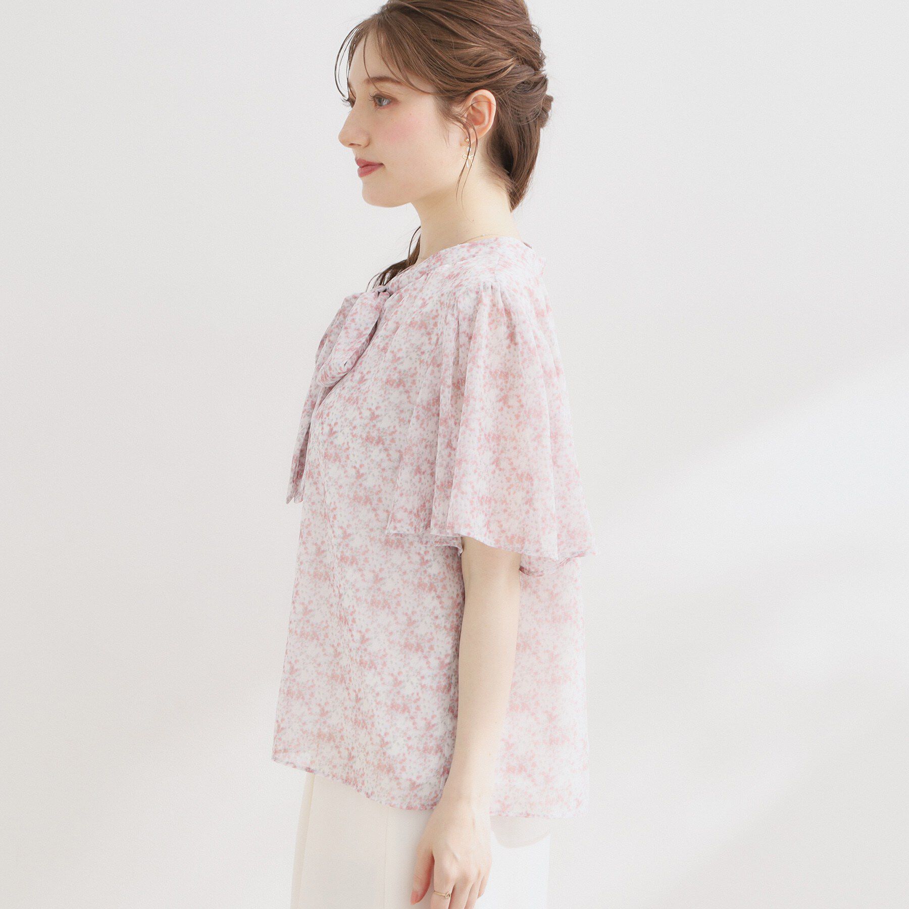 Couture broach「【洗える】リボンボウタイ 小花柄ブラウス」|シャツ・ブラウス|