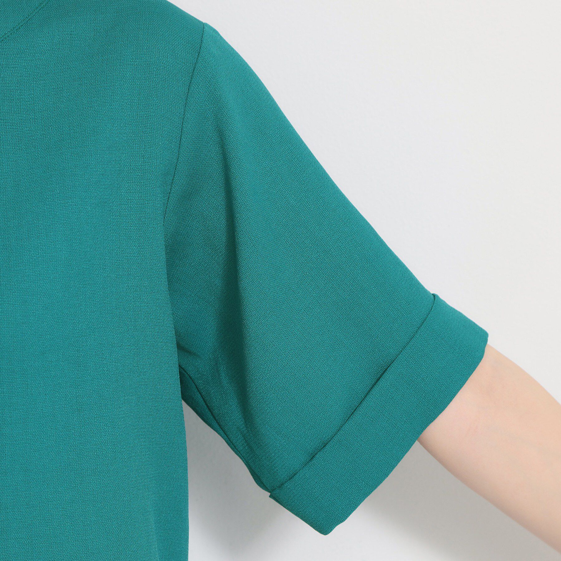 THE SHOP TK「【M-XL/二の腕カバー】さらり麻調メッシュ5分袖ブラウス」|シャツ・ブラウス|