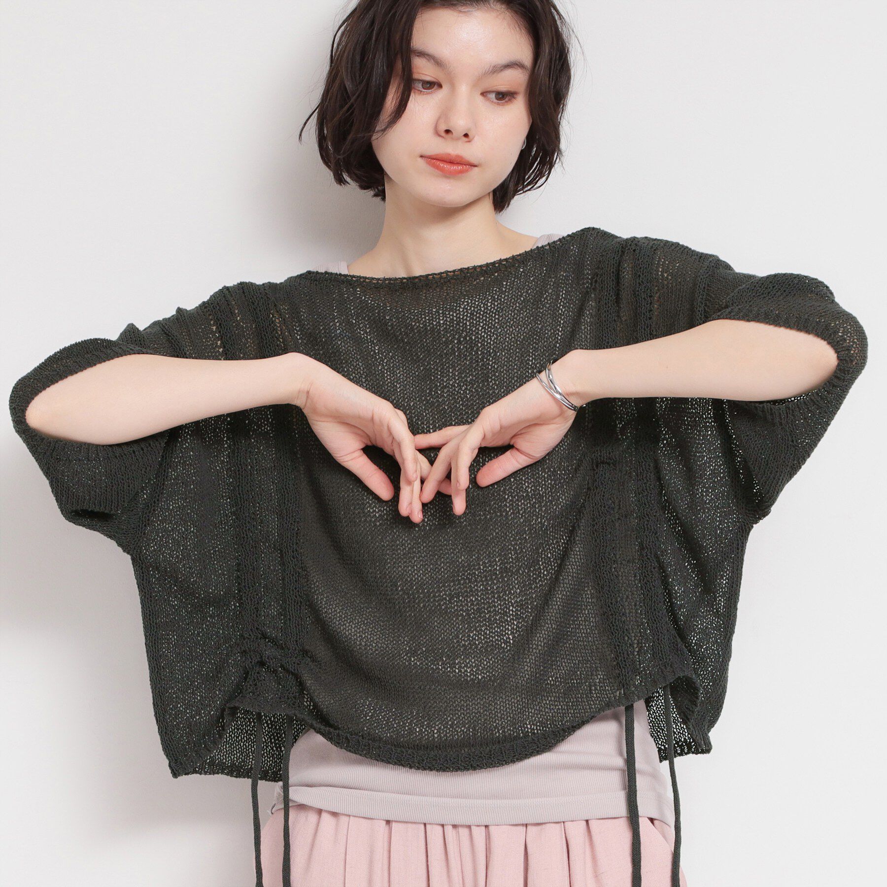 THE SHOP TK「軽やかなレイヤードスタイルに ドロストメッシュニット」|ニット・セーター|スミクロ(018)