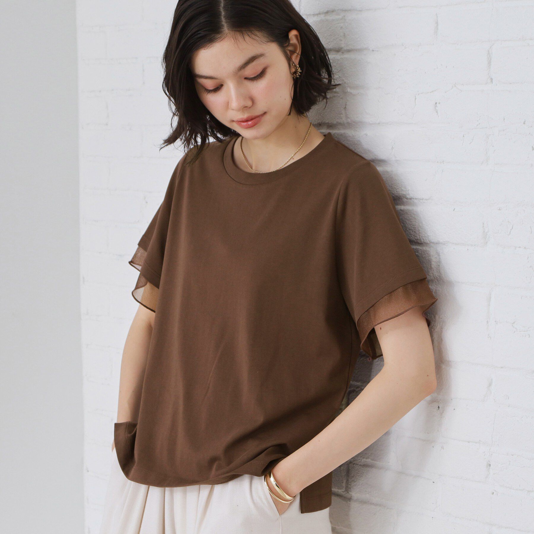 THE SHOP TK「【M-XL/ひんやり】上品な透け感 袖口シアーTシャツ」|Tシャツ・カットソー|ブラウン(043)