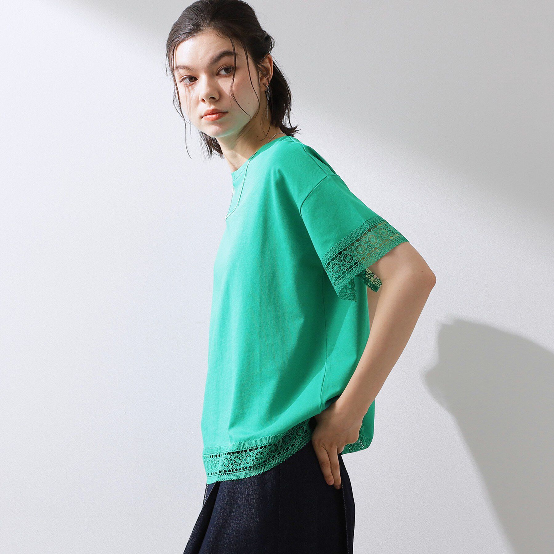 THE SHOP TK「【インせず着られる】モチーフレース切替Tシャツ」|Tシャツ・カットソー|