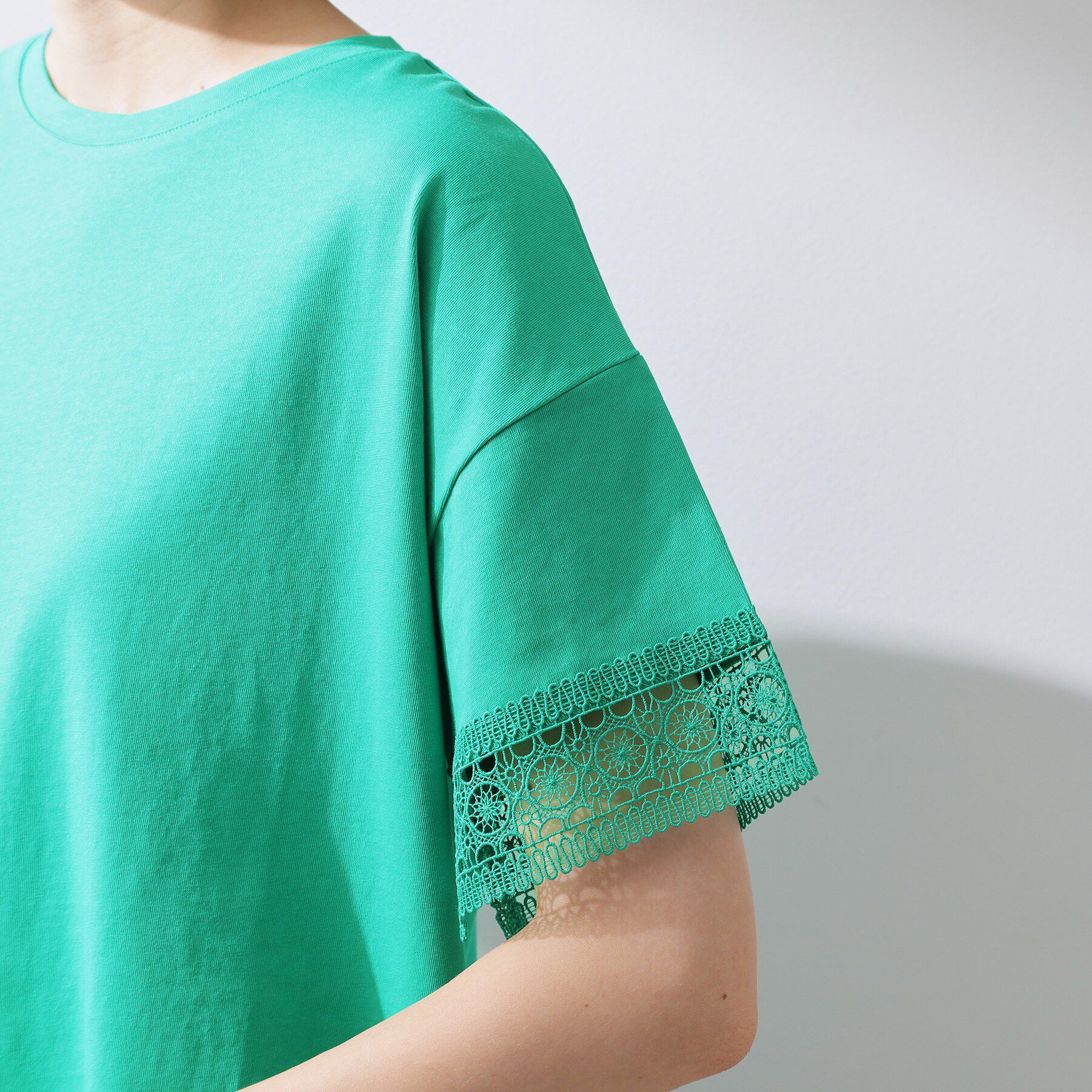 THE SHOP TK「【インせず着られる】モチーフレース切替Tシャツ」|Tシャツ・カットソー|