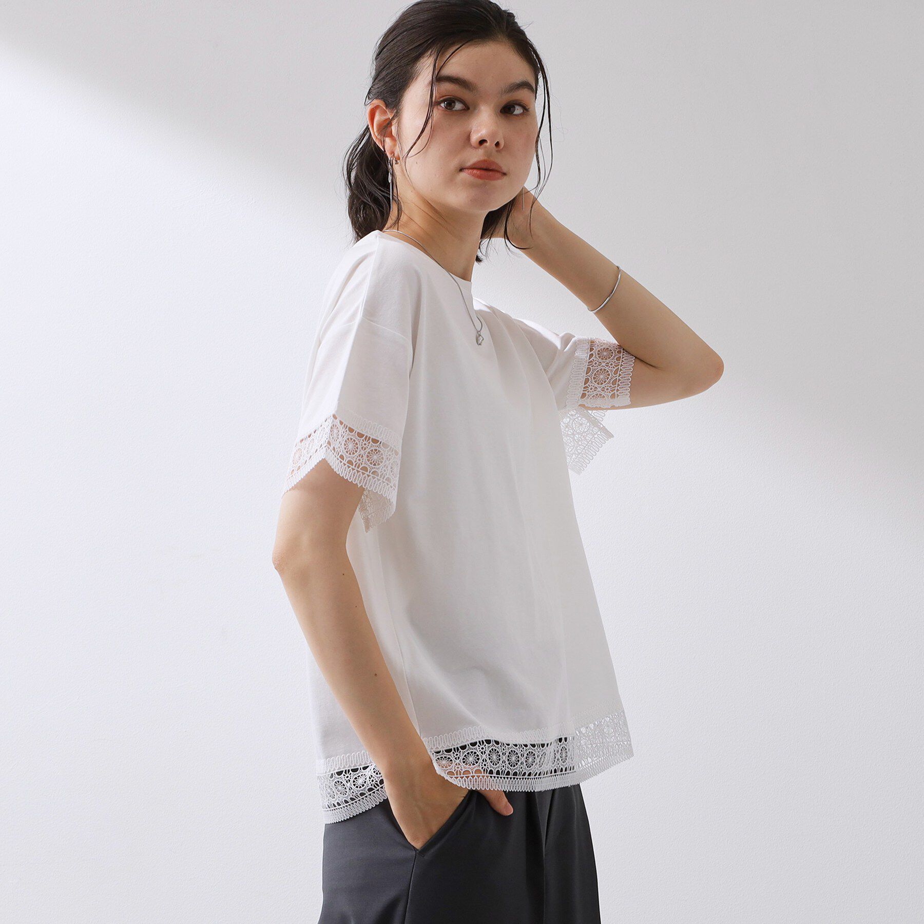 THE SHOP TK「【インせず着られる】モチーフレース切替Tシャツ」|Tシャツ・カットソー|