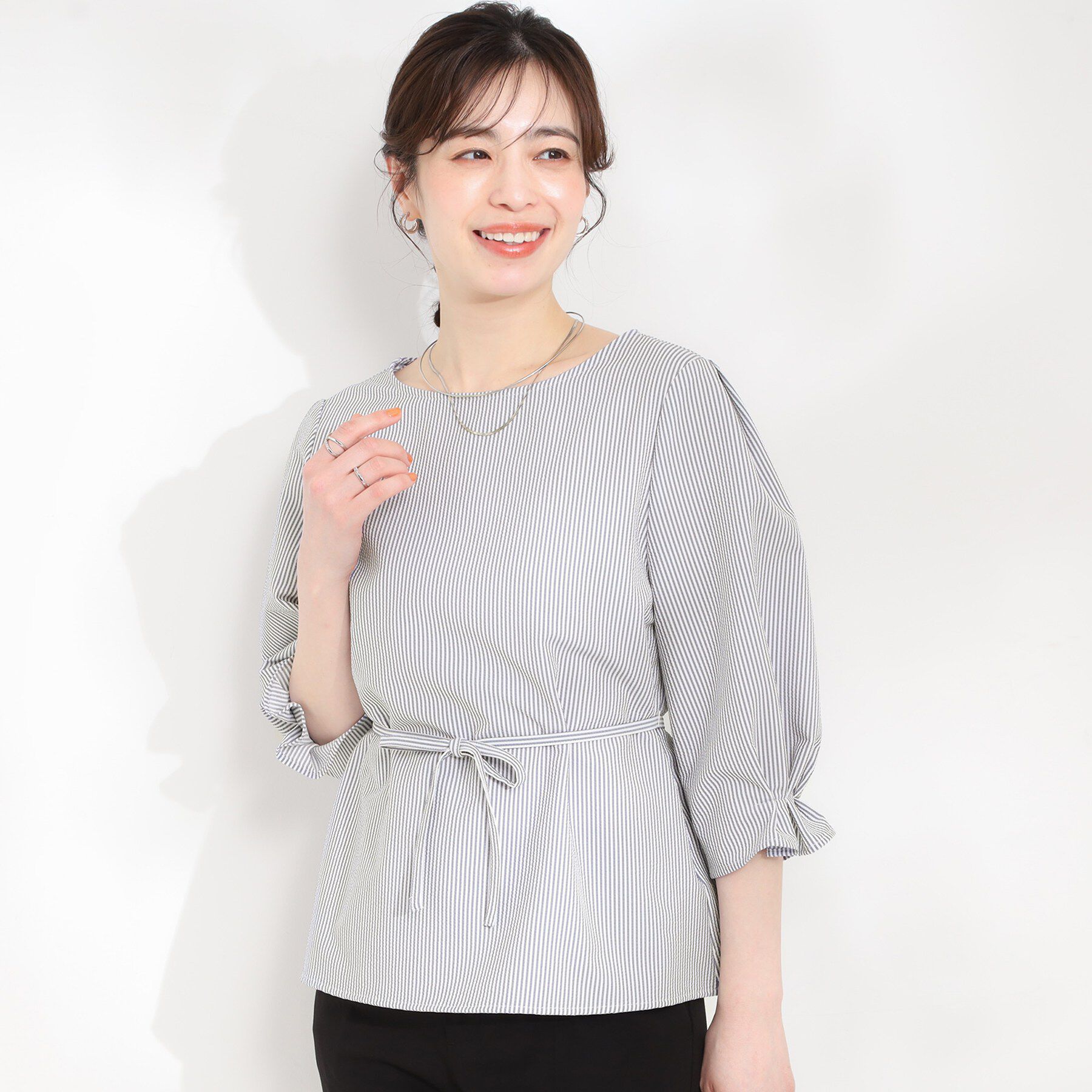 SHOO･LA･RUE「【洗濯機可/UV/3WAY】シルエットが変えられる ウエストリボンブラウス」|シャツ・ブラウス|