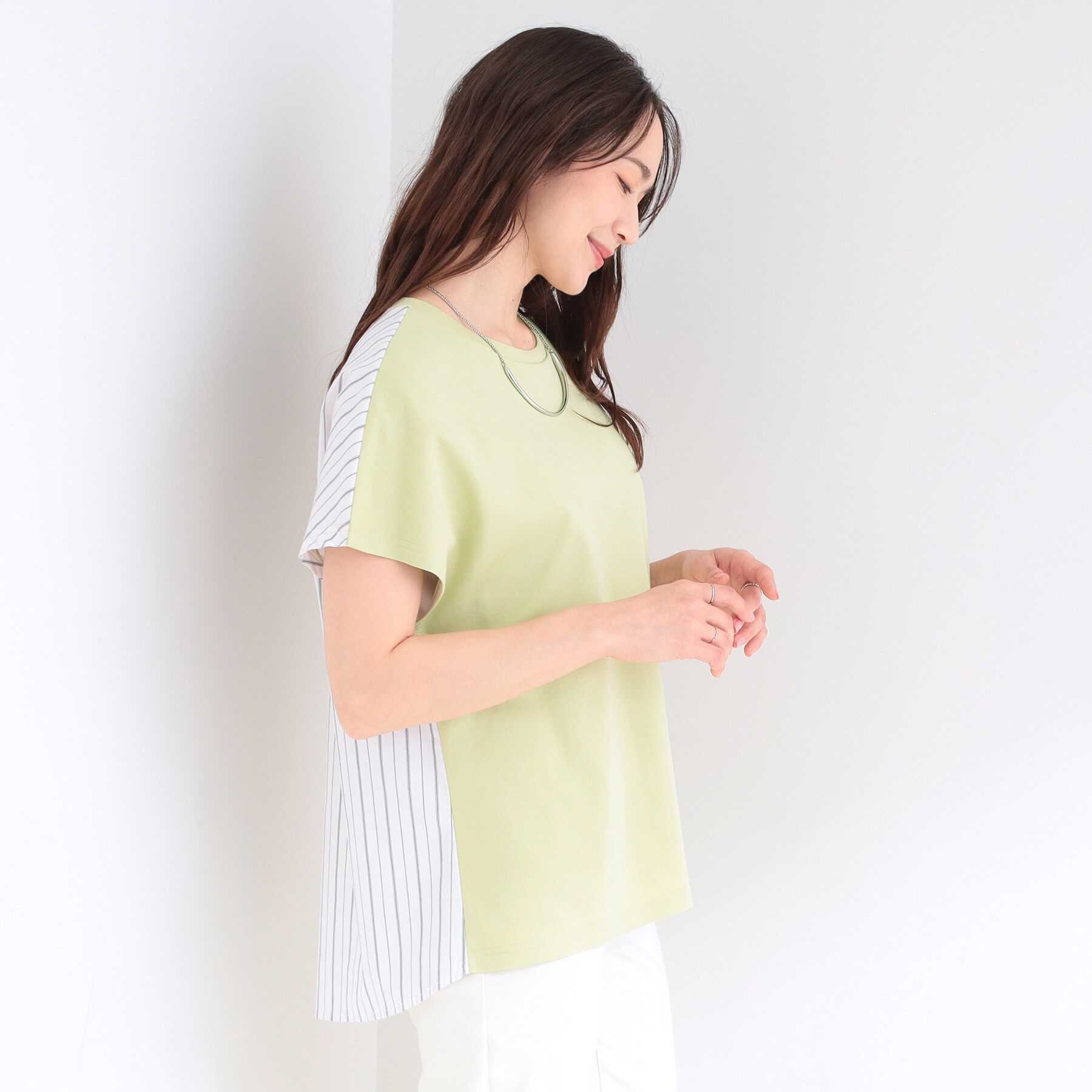 SHOO･LA･RUE「【体型カバー/S-LL】インせず着られる ひんやりシャツ素材切替Tシャツ」|Tシャツ・カットソー|