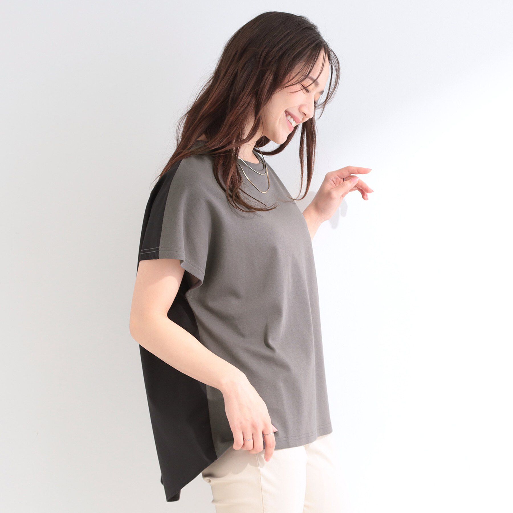 SHOO･LA･RUE「【体型カバー/S-LL】インせず着られる ひんやりシャツ素材切替Tシャツ」|Tシャツ・カットソー|
