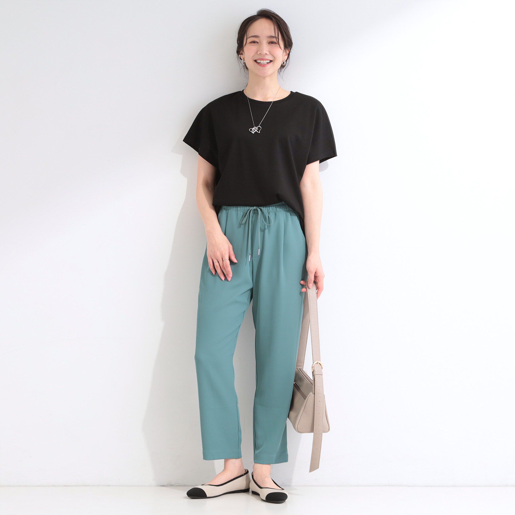SHOO･LA･RUE「【体型カバー/S-LL】インせず着られる ひんやりシャツ素材切替Tシャツ」|Tシャツ・カットソー|