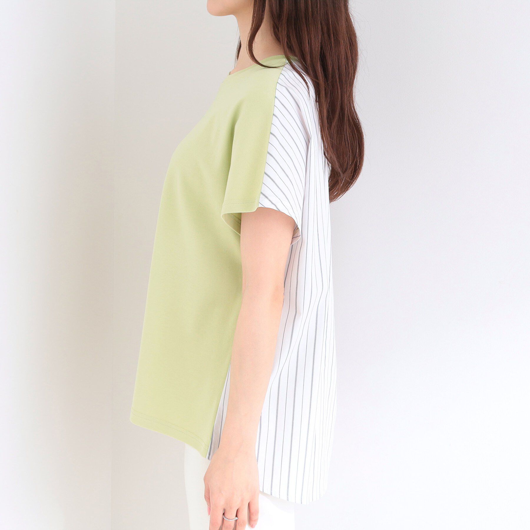 SHOO･LA･RUE「【体型カバー/S-LL】インせず着られる ひんやりシャツ素材切替Tシャツ」|Tシャツ・カットソー|