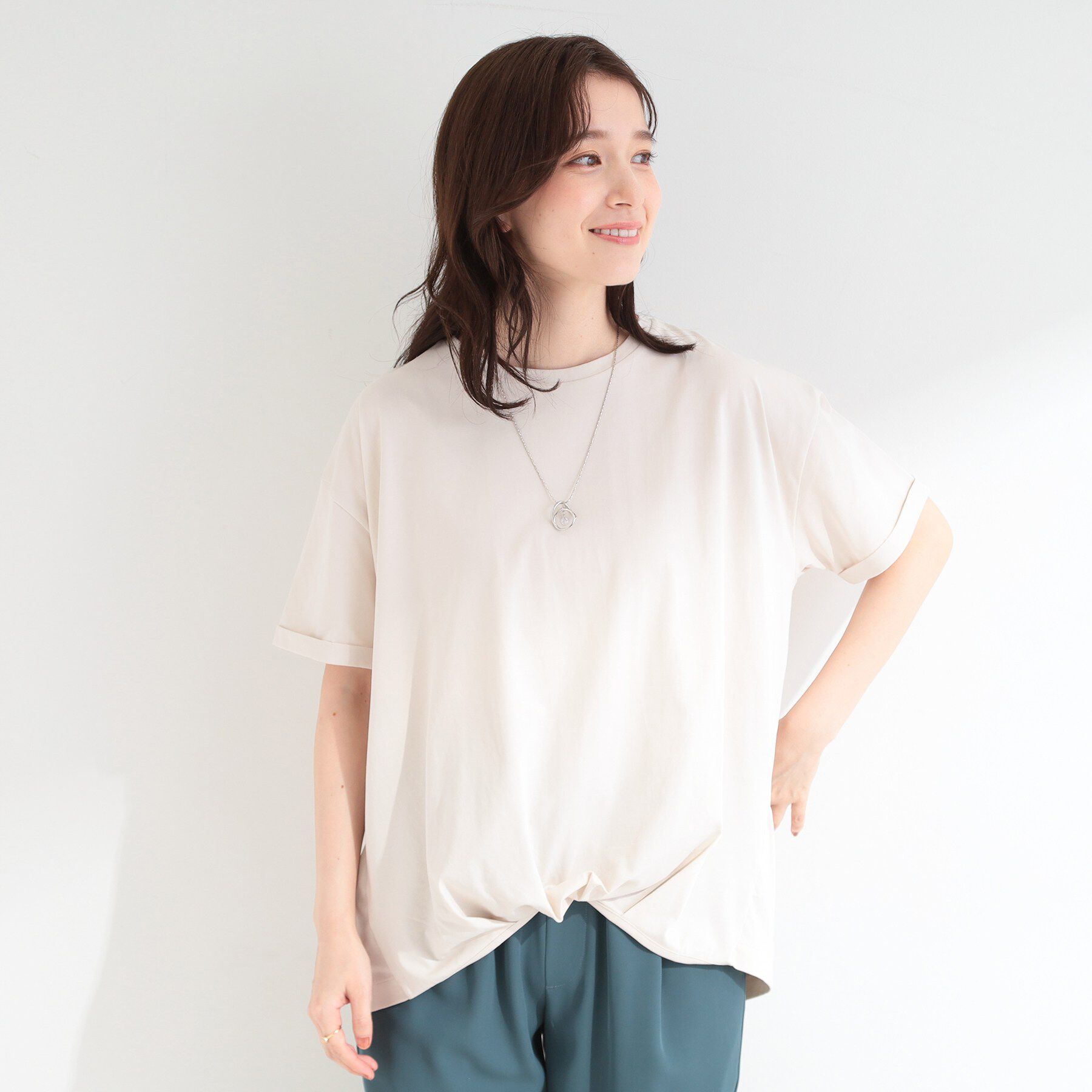 SHOO･LA･RUE「【ひんやり/体型カバー/S-LL】インせず決まる フロントタックデザインTシャツ」|Tシャツ・カットソー|