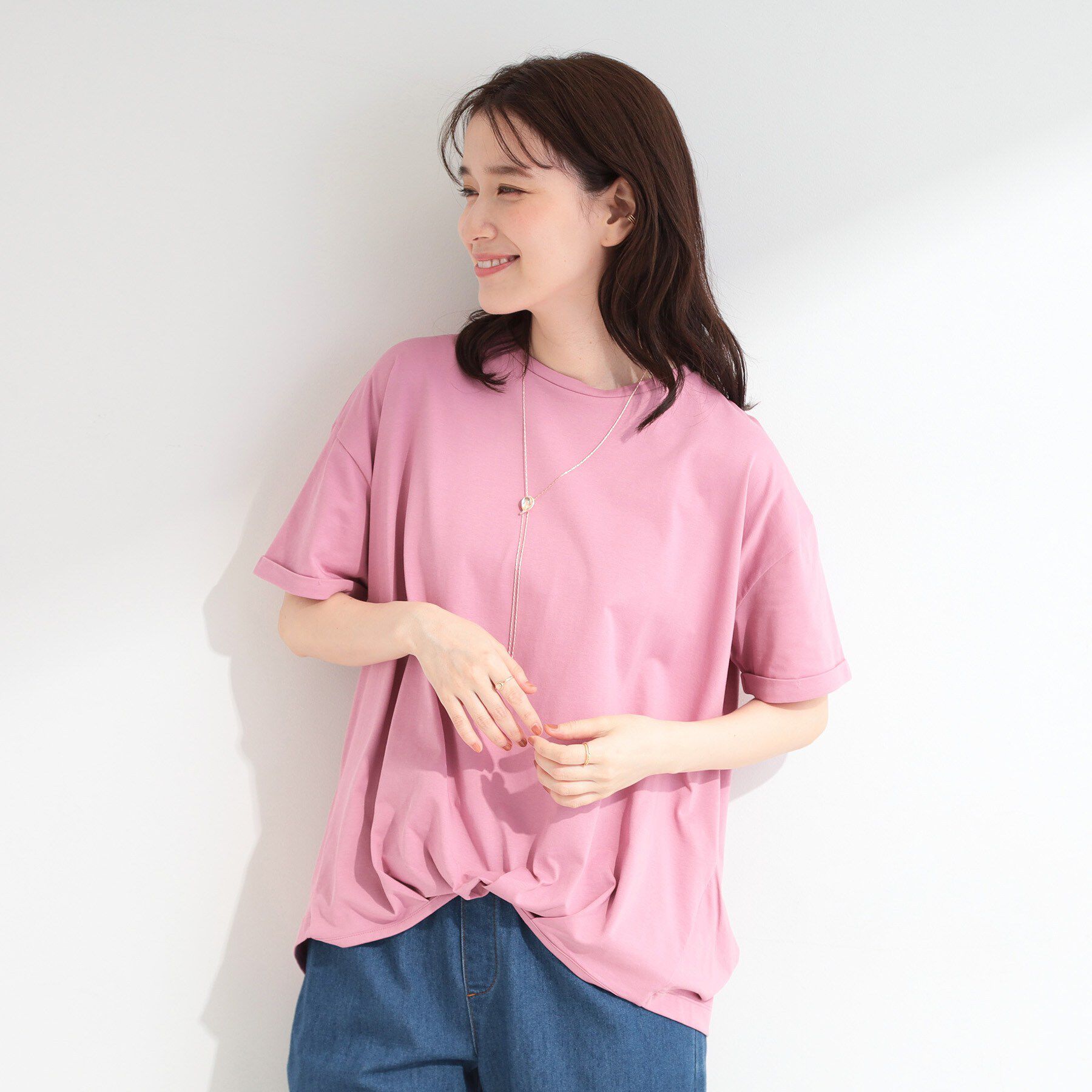 SHOO･LA･RUE「【ひんやり/体型カバー/S-LL】インせず決まる フロントタックデザインTシャツ」|Tシャツ・カットソー|