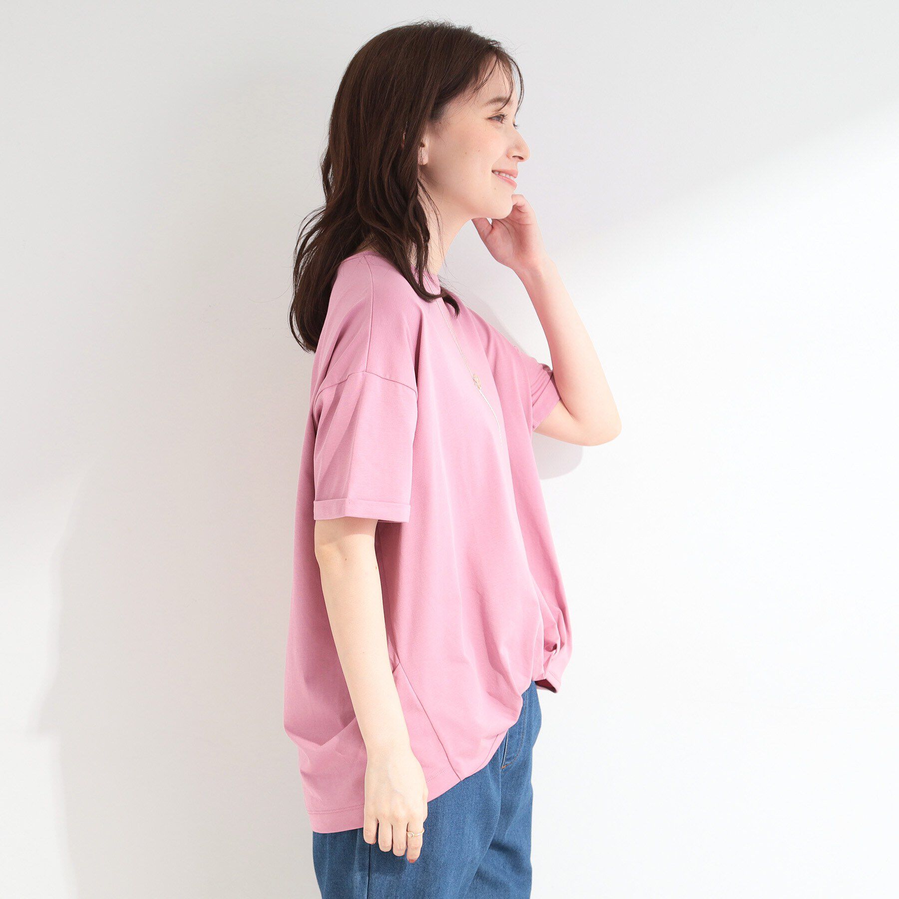 SHOO･LA･RUE「【ひんやり/体型カバー/S-LL】インせず決まる フロントタックデザインTシャツ」|Tシャツ・カットソー|