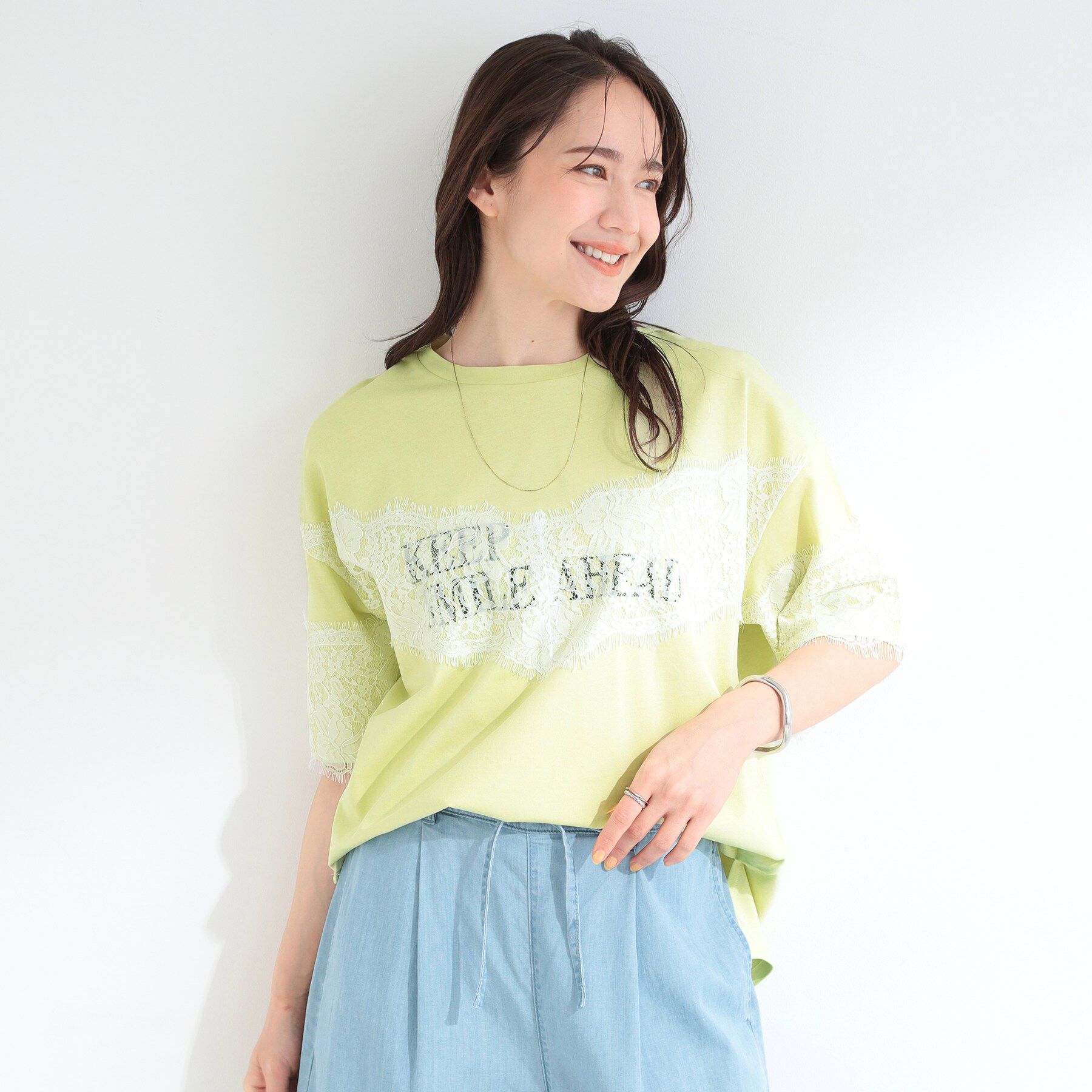 SHOO･LA･RUE「【ひんやり/洗濯機可】レースデザインでこなれ見え ロゴプリントTシャツ」|Tシャツ・カットソー|